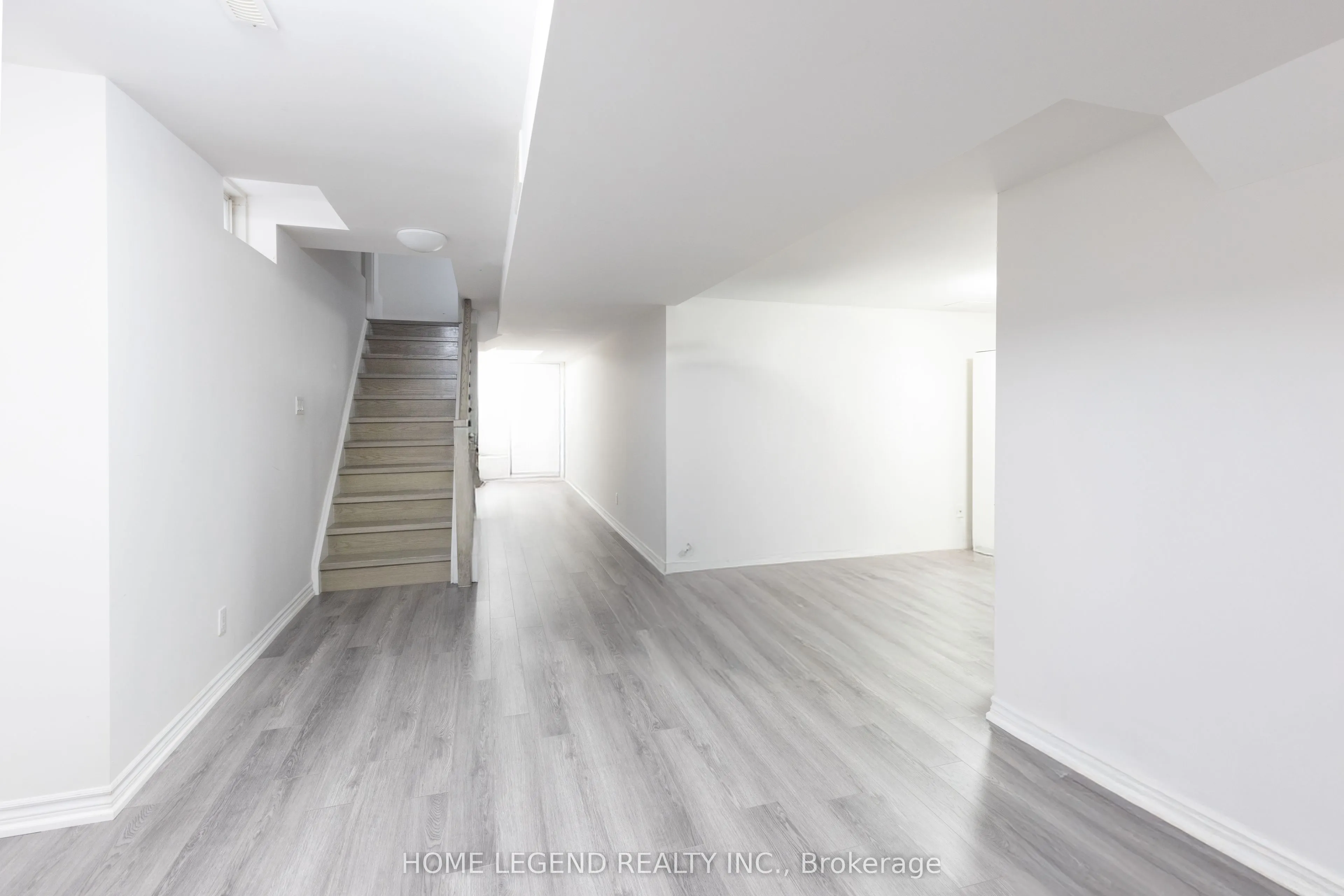 48 Warren Bradley Street