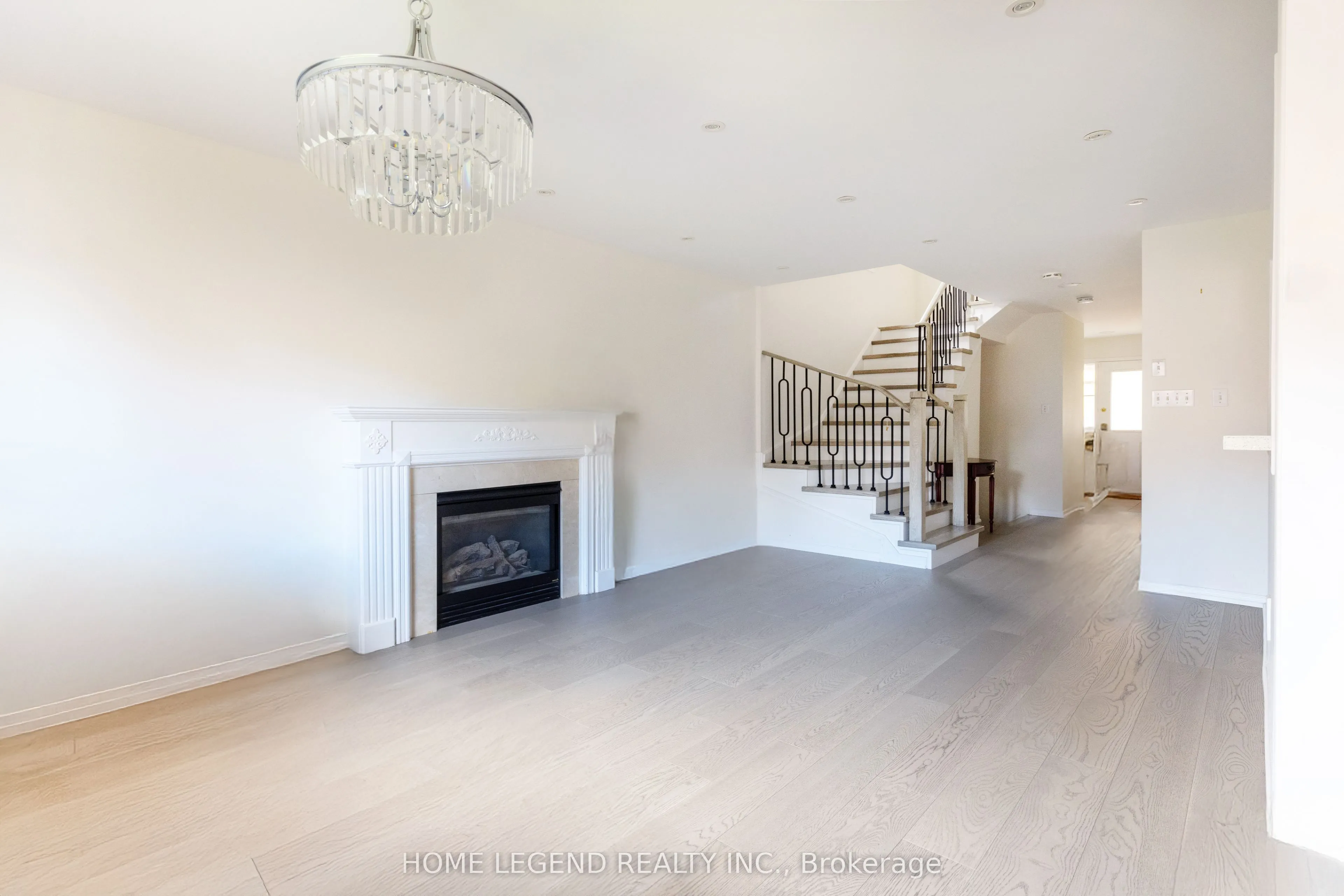 48 Warren Bradley Street