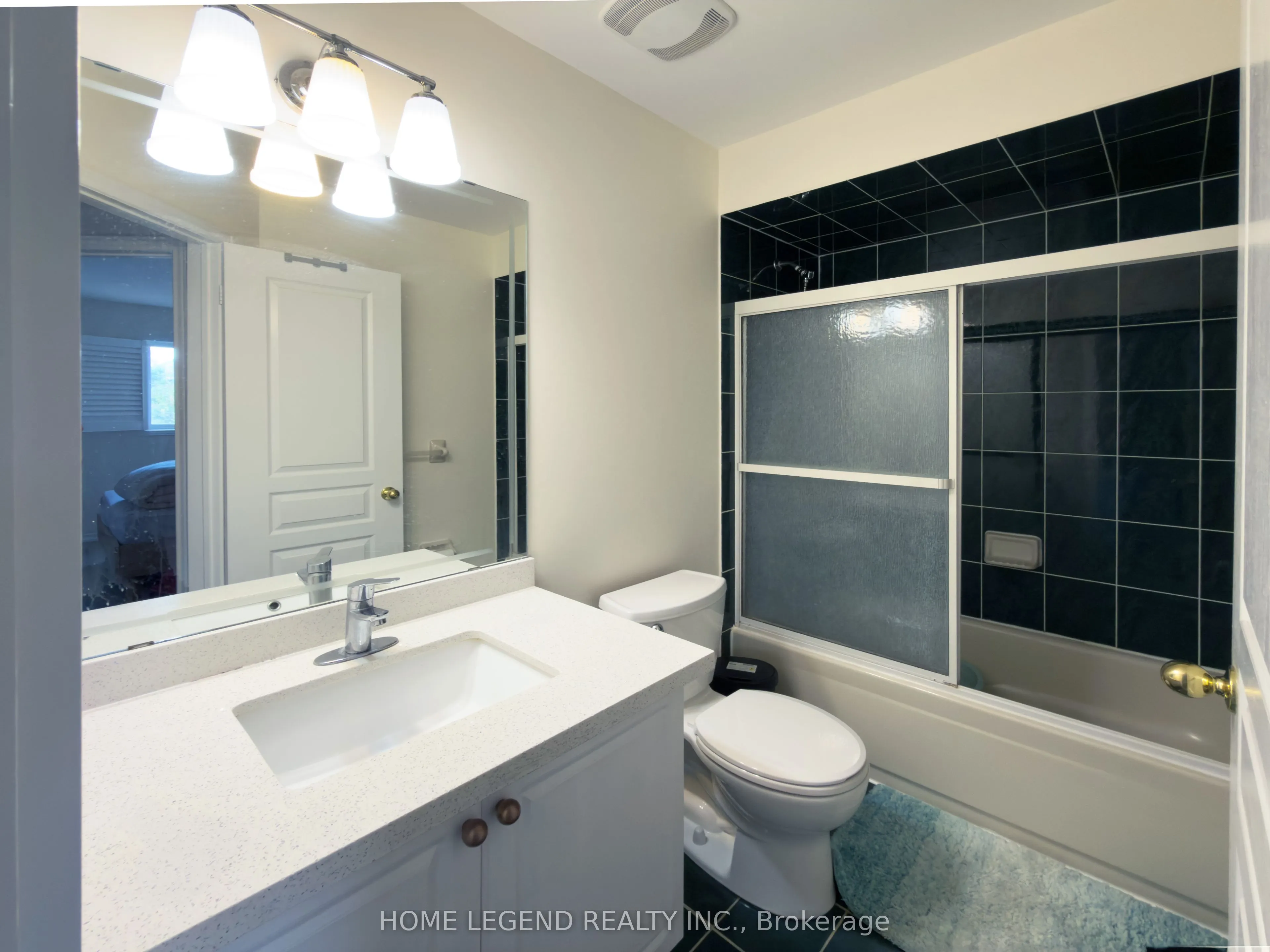 48 Warren Bradley Street