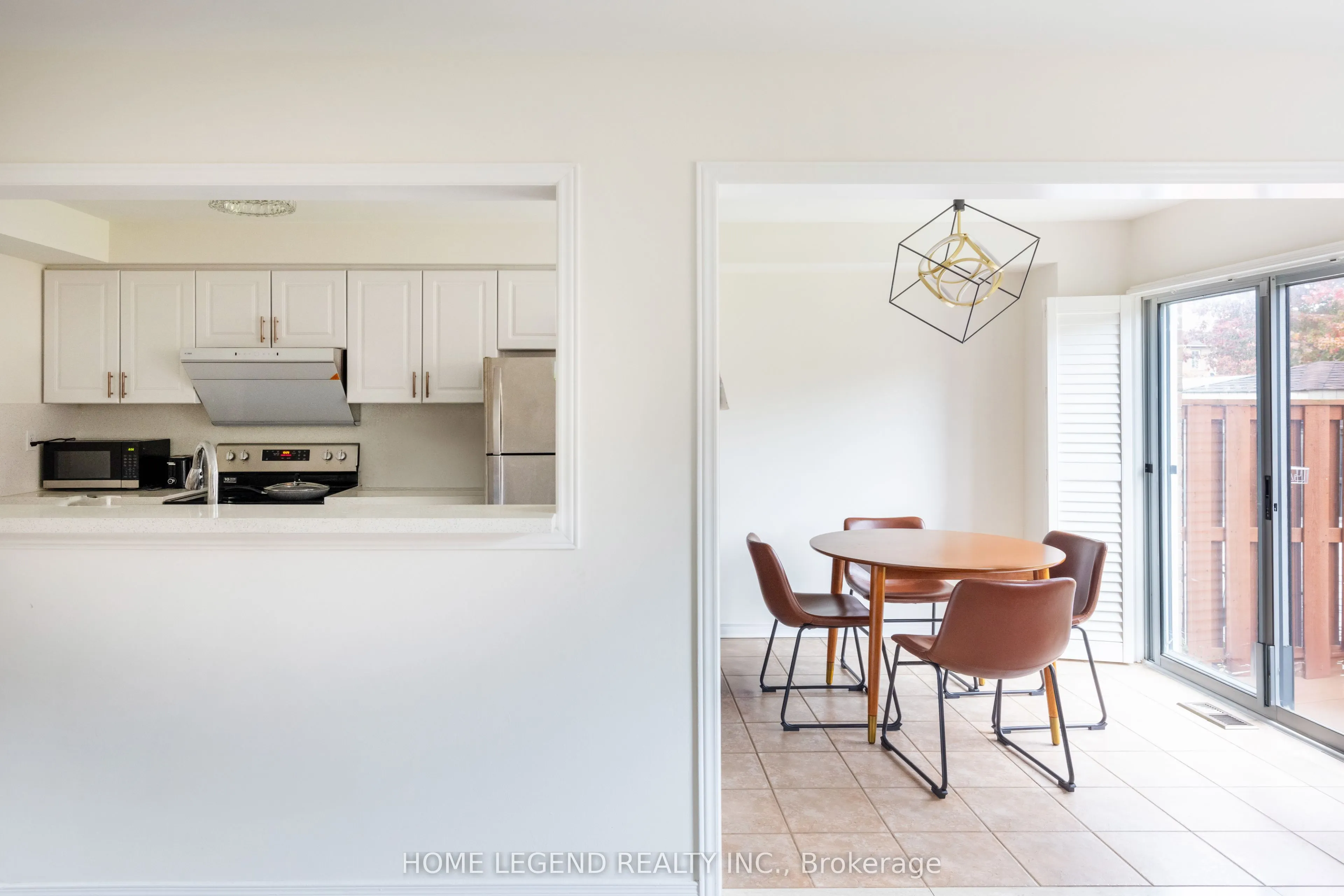 48 Warren Bradley Street