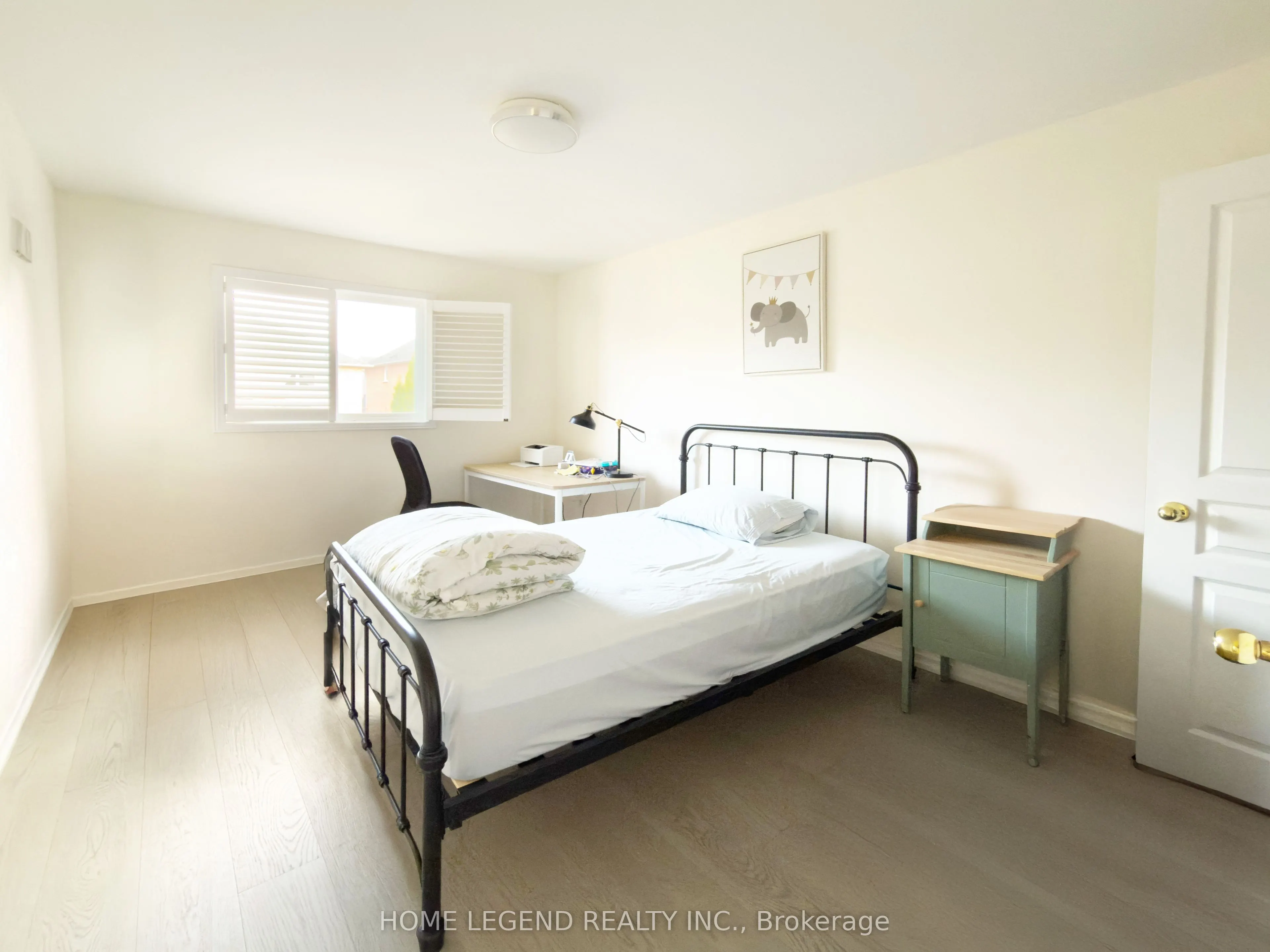 48 Warren Bradley Street