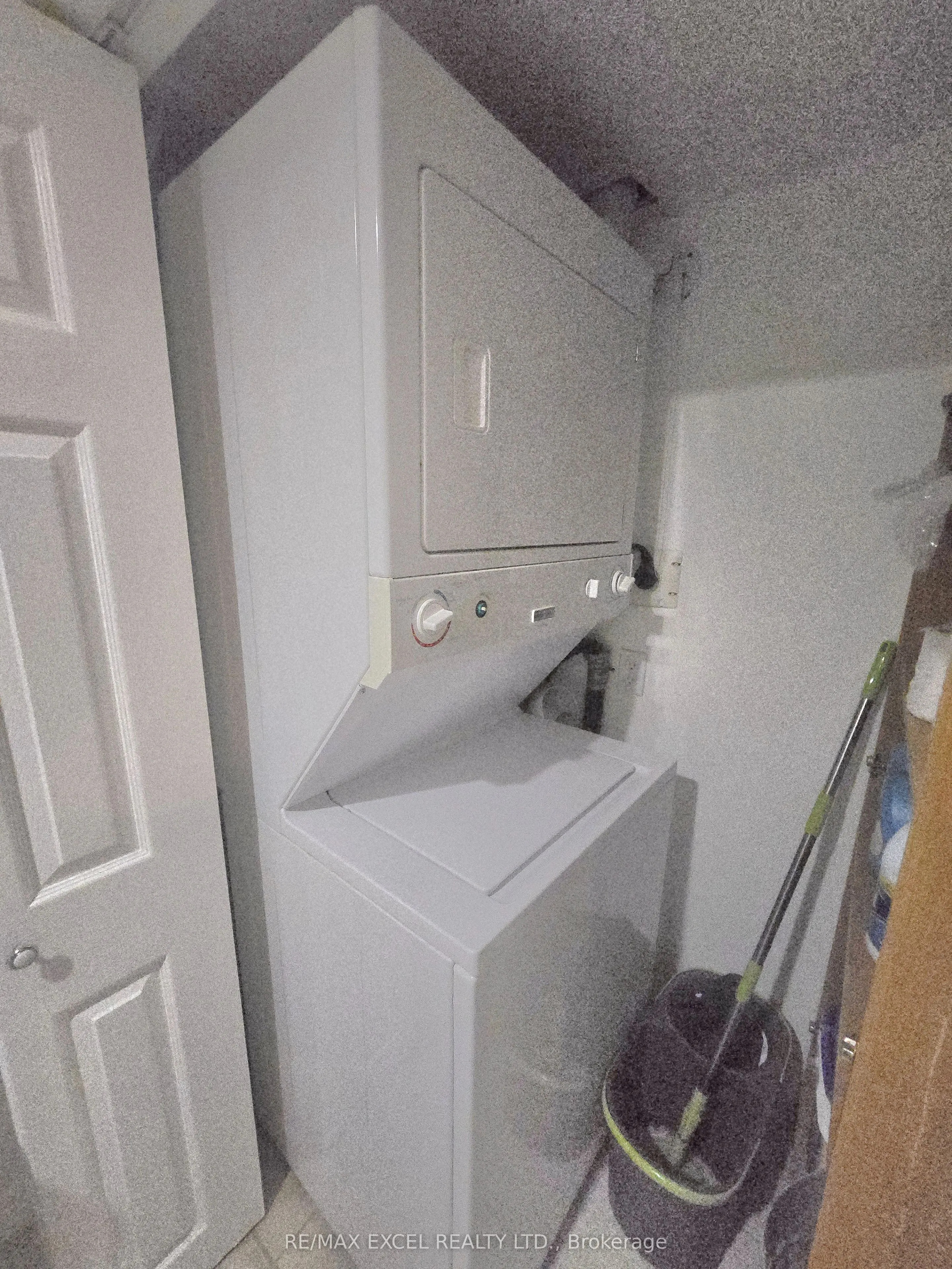 31 Green Meadow Crescent, #Lower Level