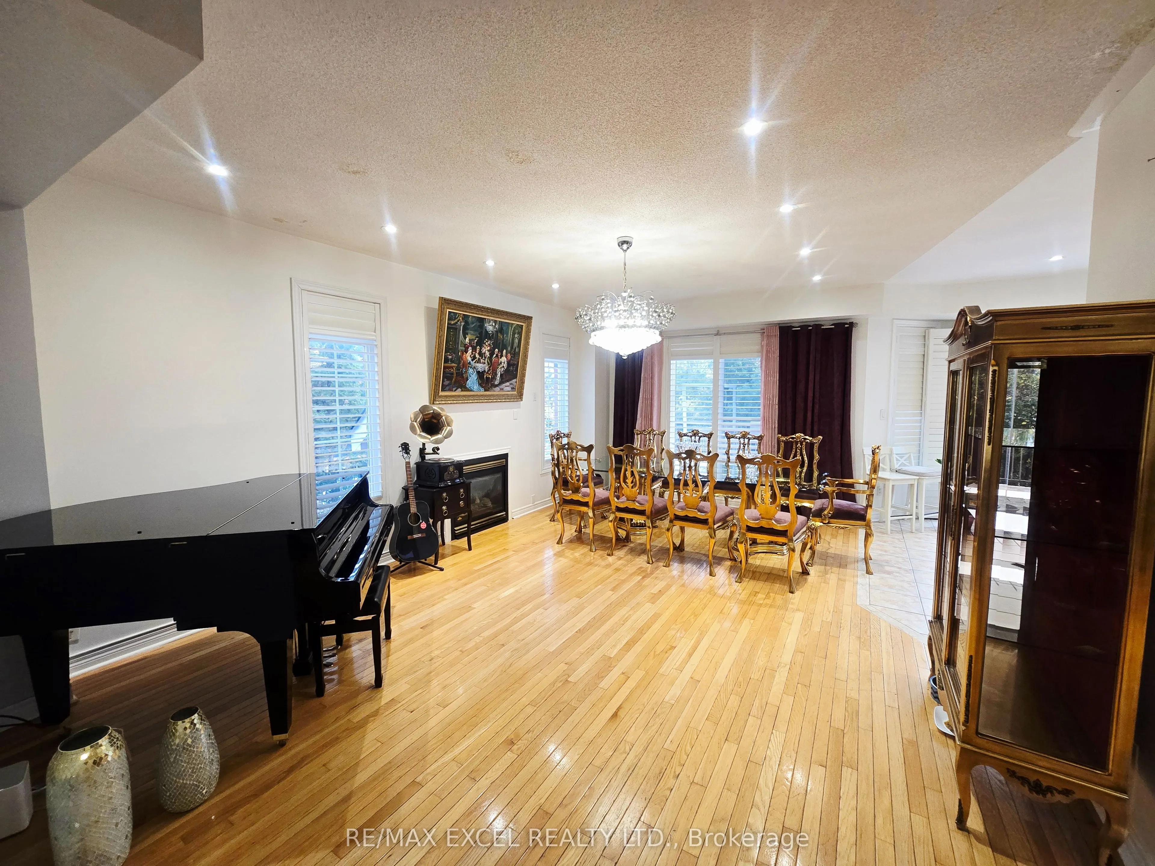 31 Green Meadow Crescent, #Upper Level