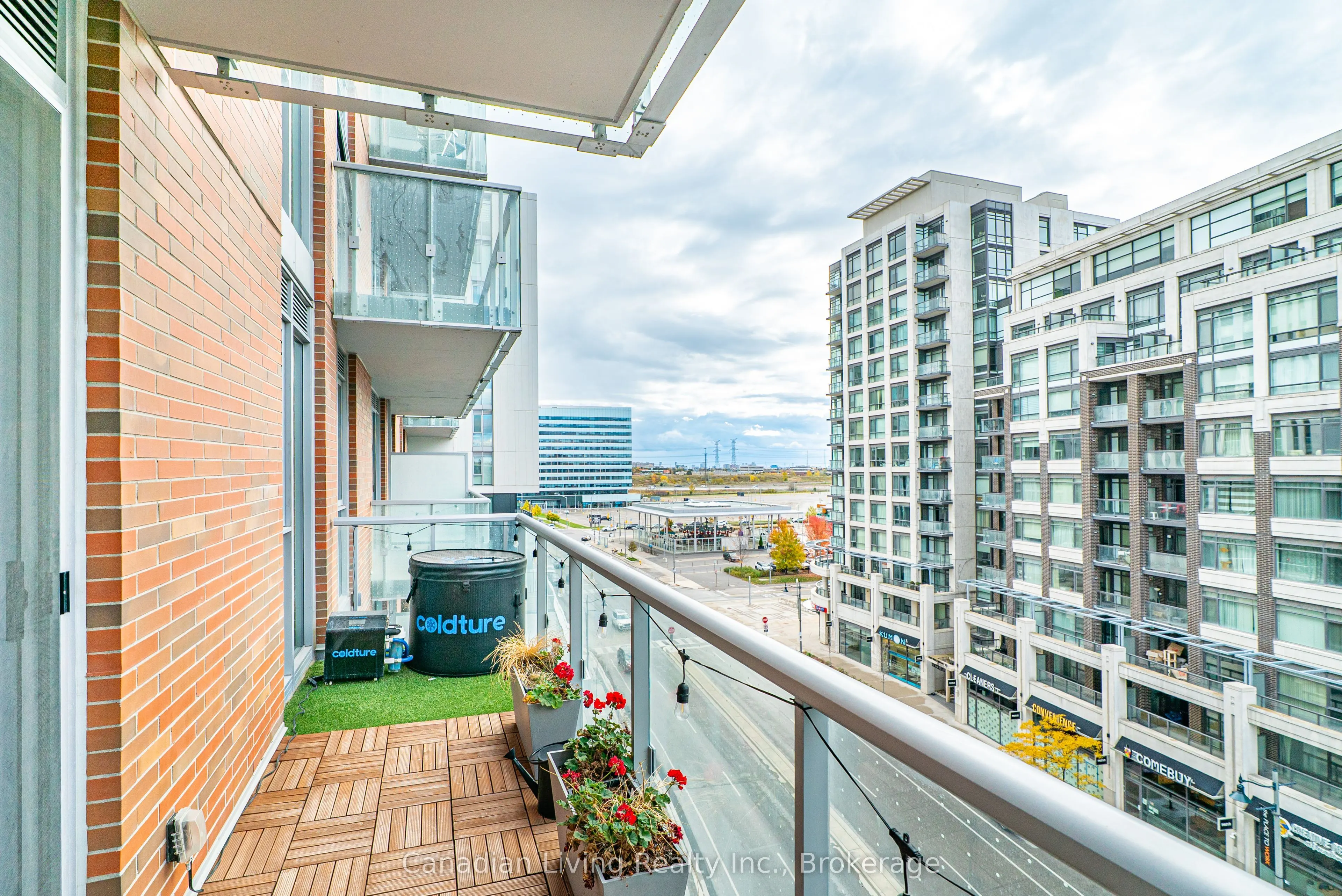 8119 Birchmount Road, #827