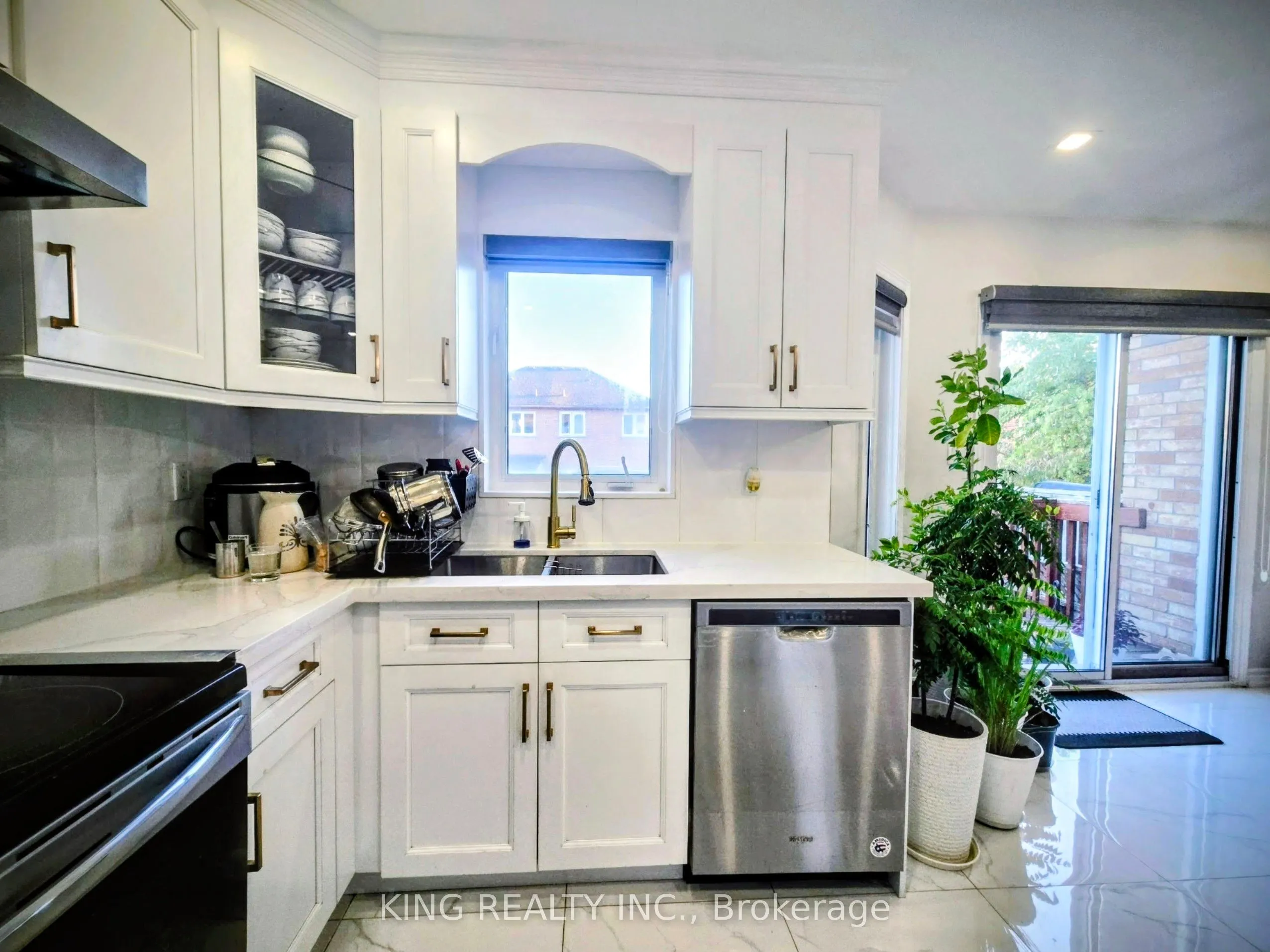 131 Royal Appian Crescent