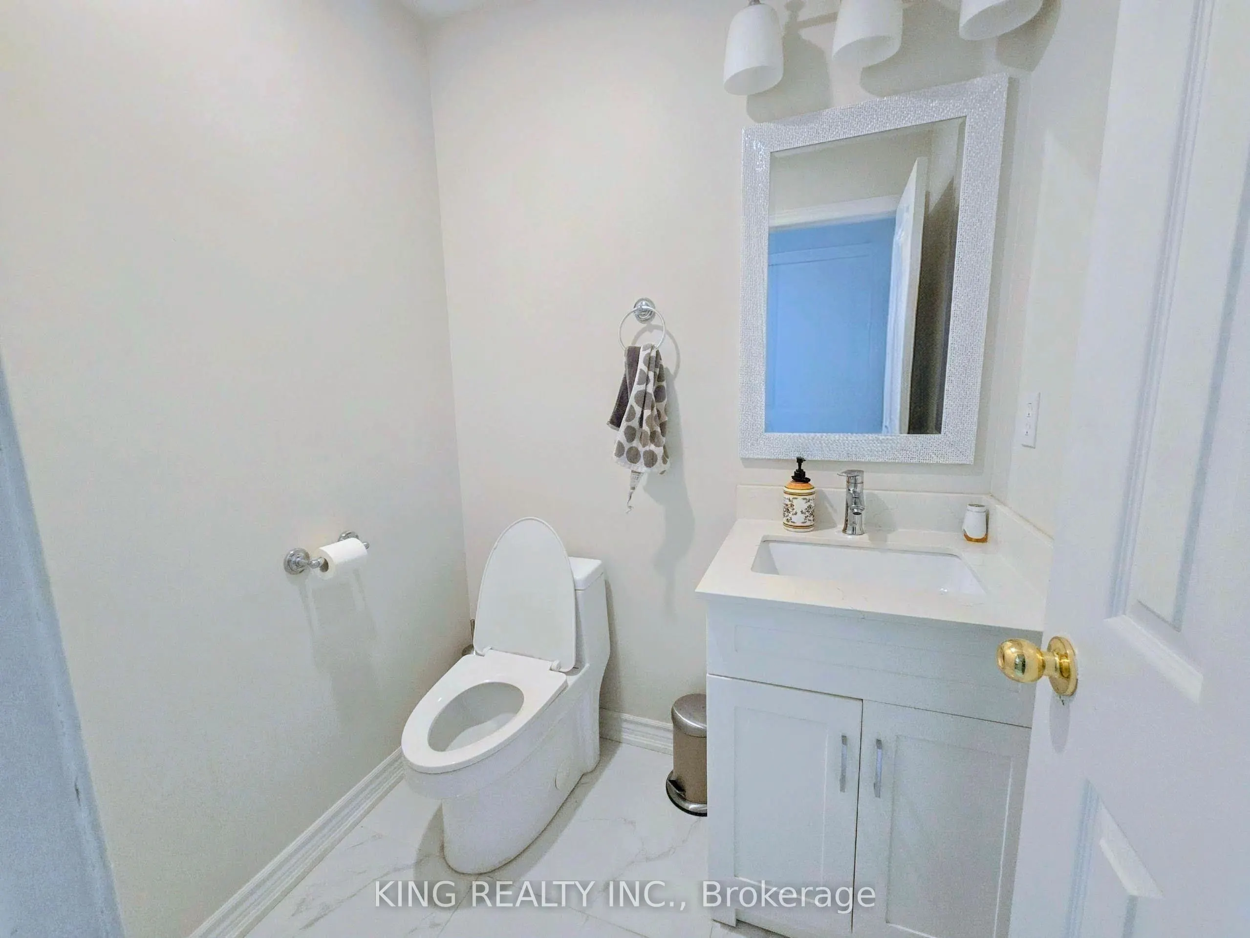 131 Royal Appian Crescent