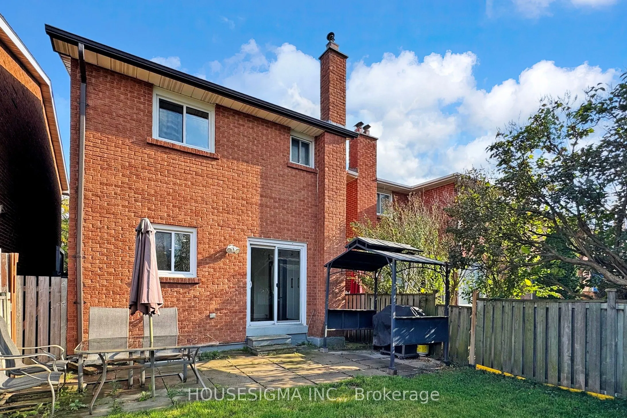 54 Oakmount Crescent