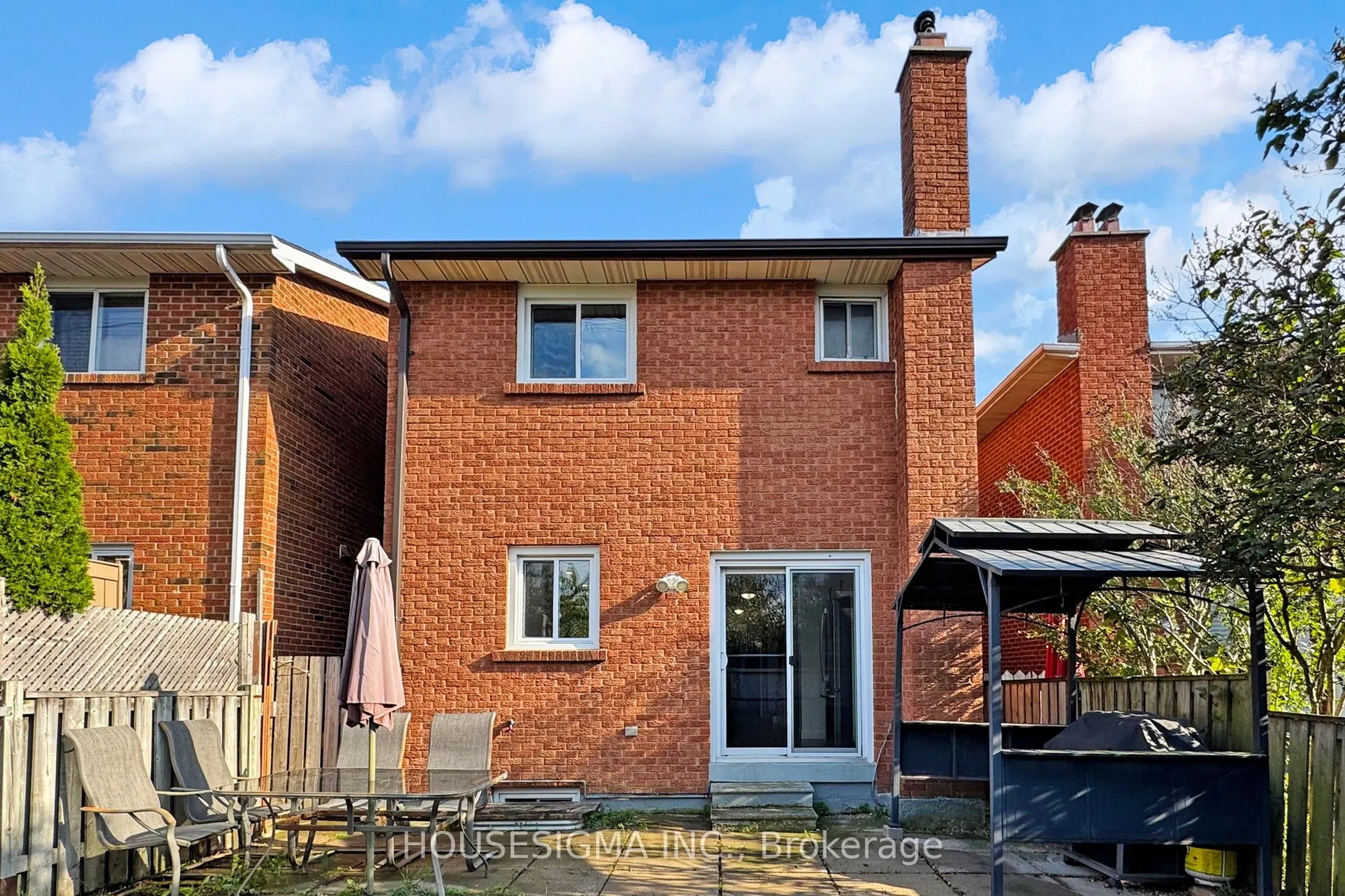 54 Oakmount Crescent