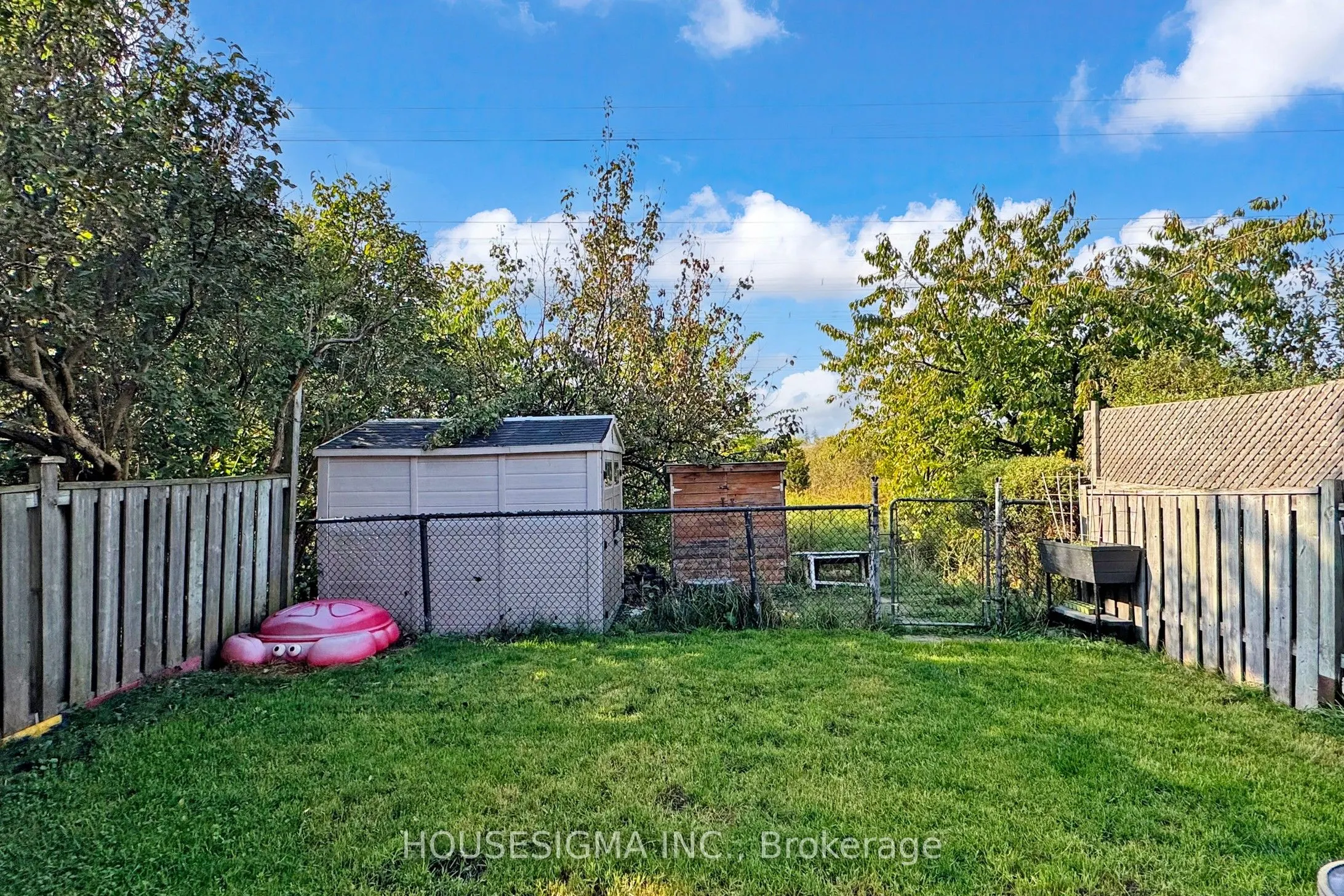 54 Oakmount Crescent