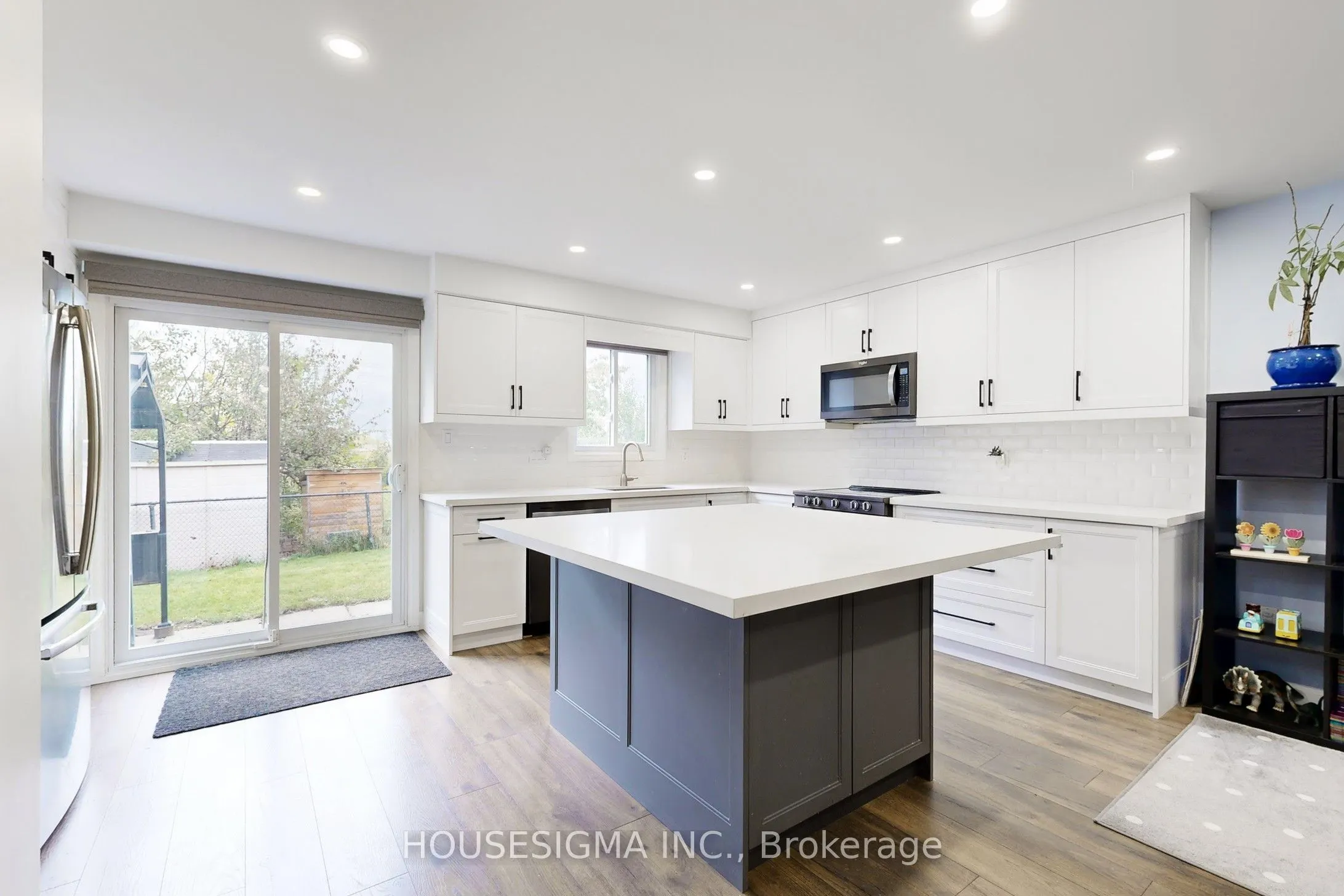 54 Oakmount Crescent