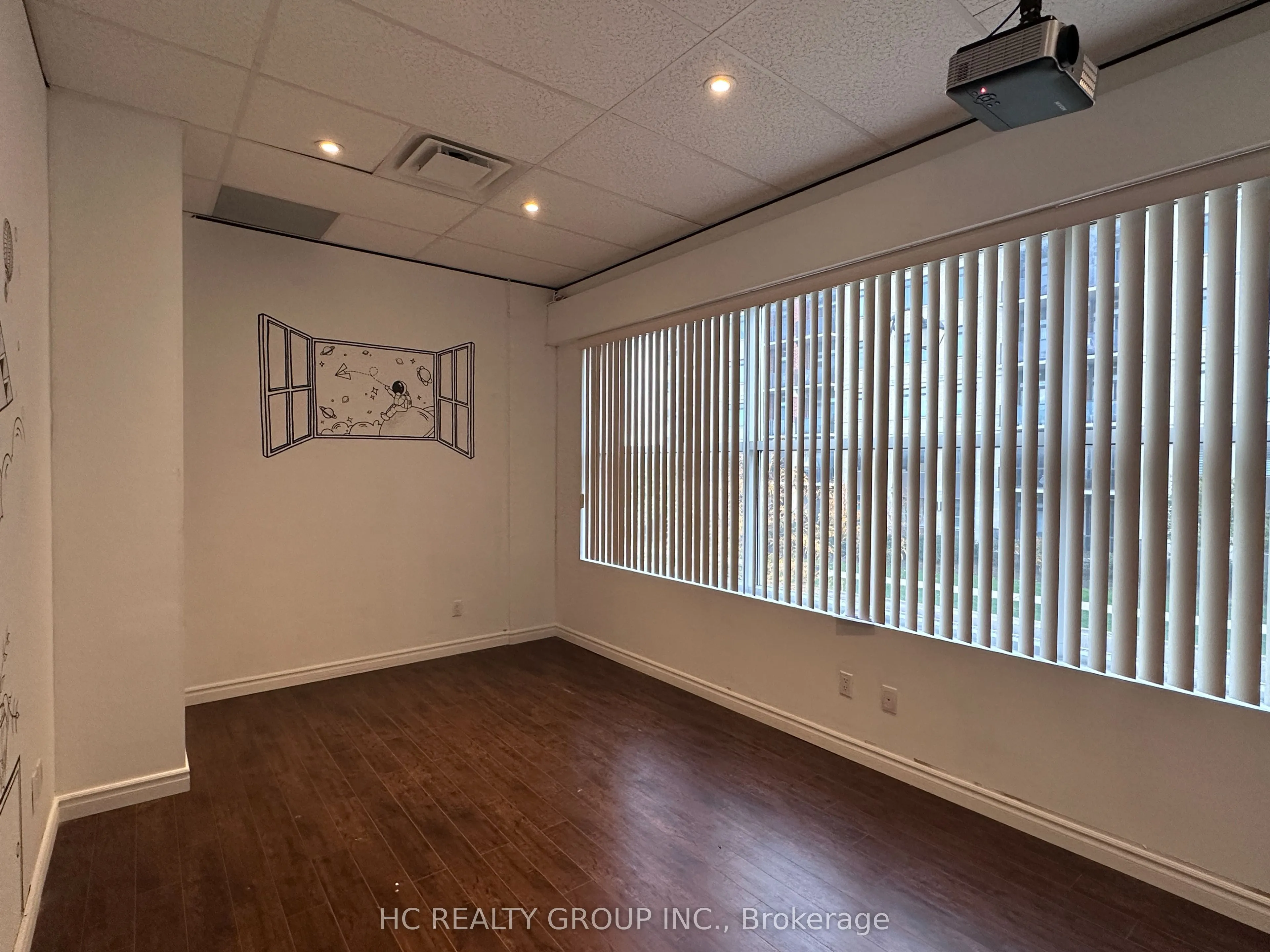 40 New Delhi Drive, #109