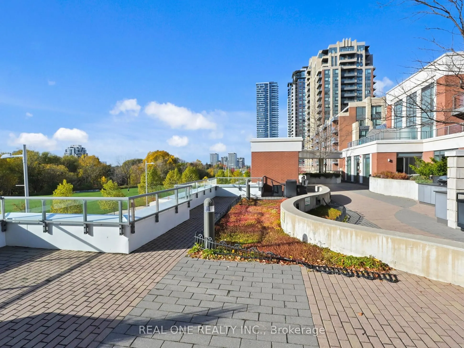 1 Uptown Drive, ##306