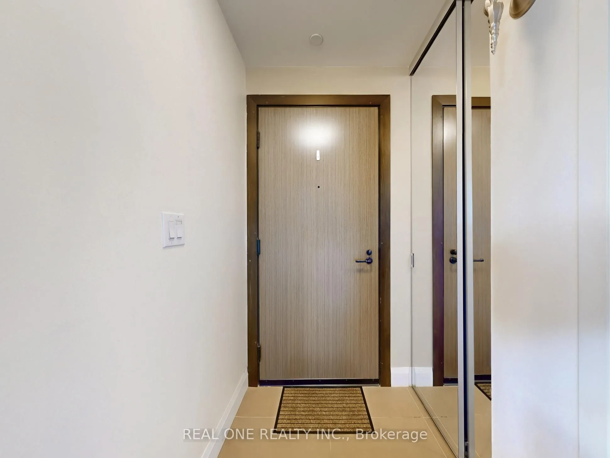 1 Uptown Drive, ##306