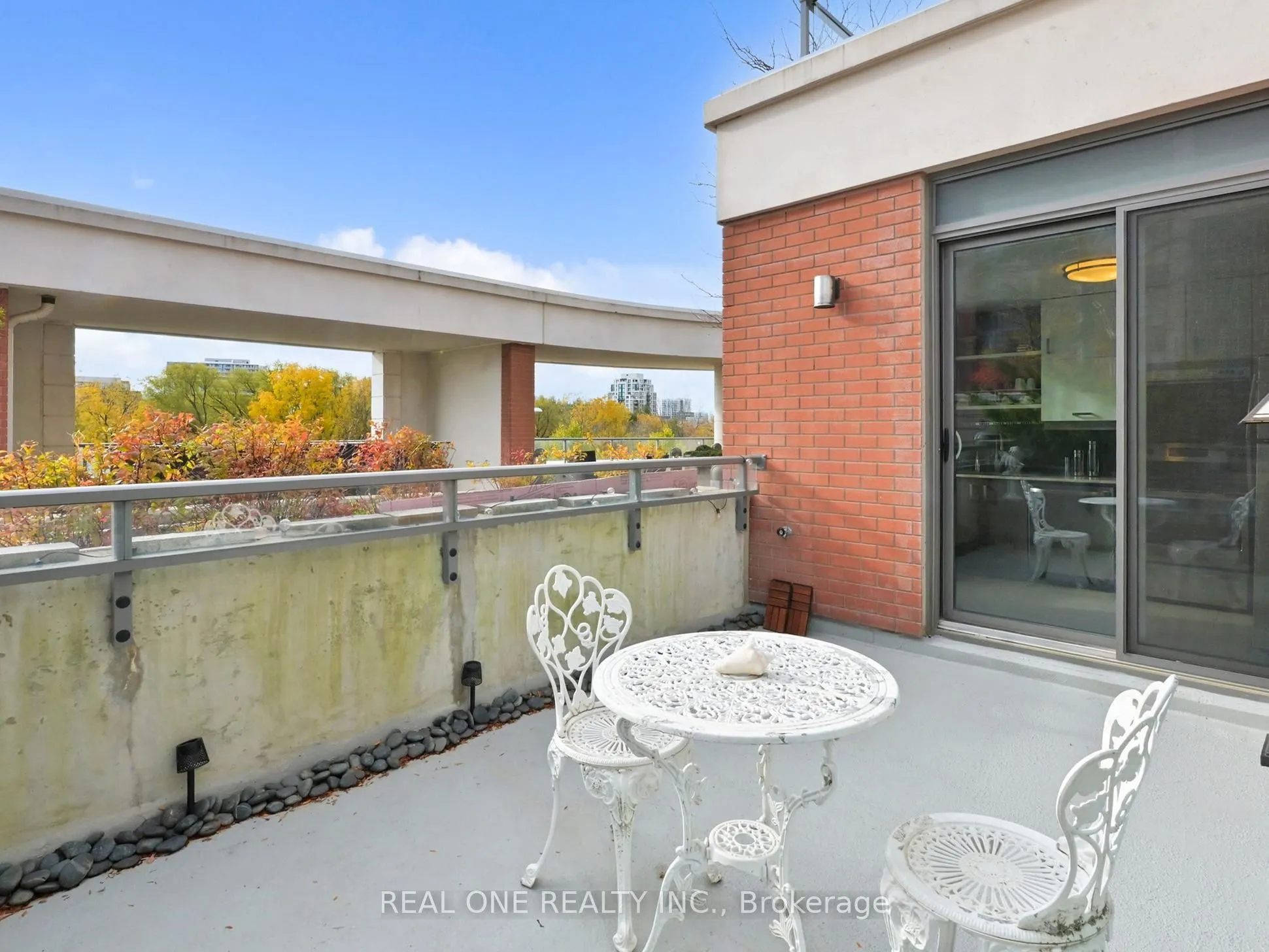 1 Uptown Drive, ##306