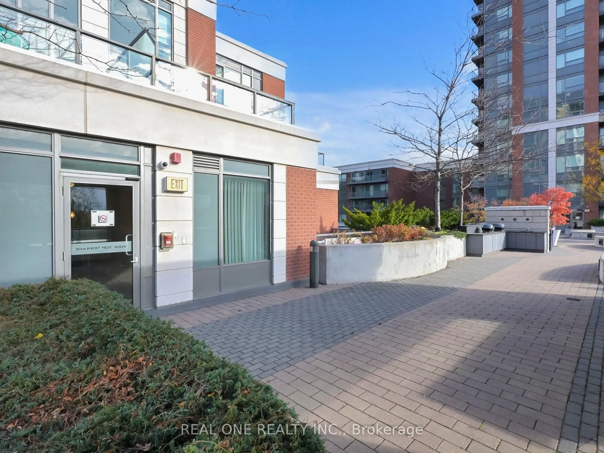 1 Uptown Drive, ##306