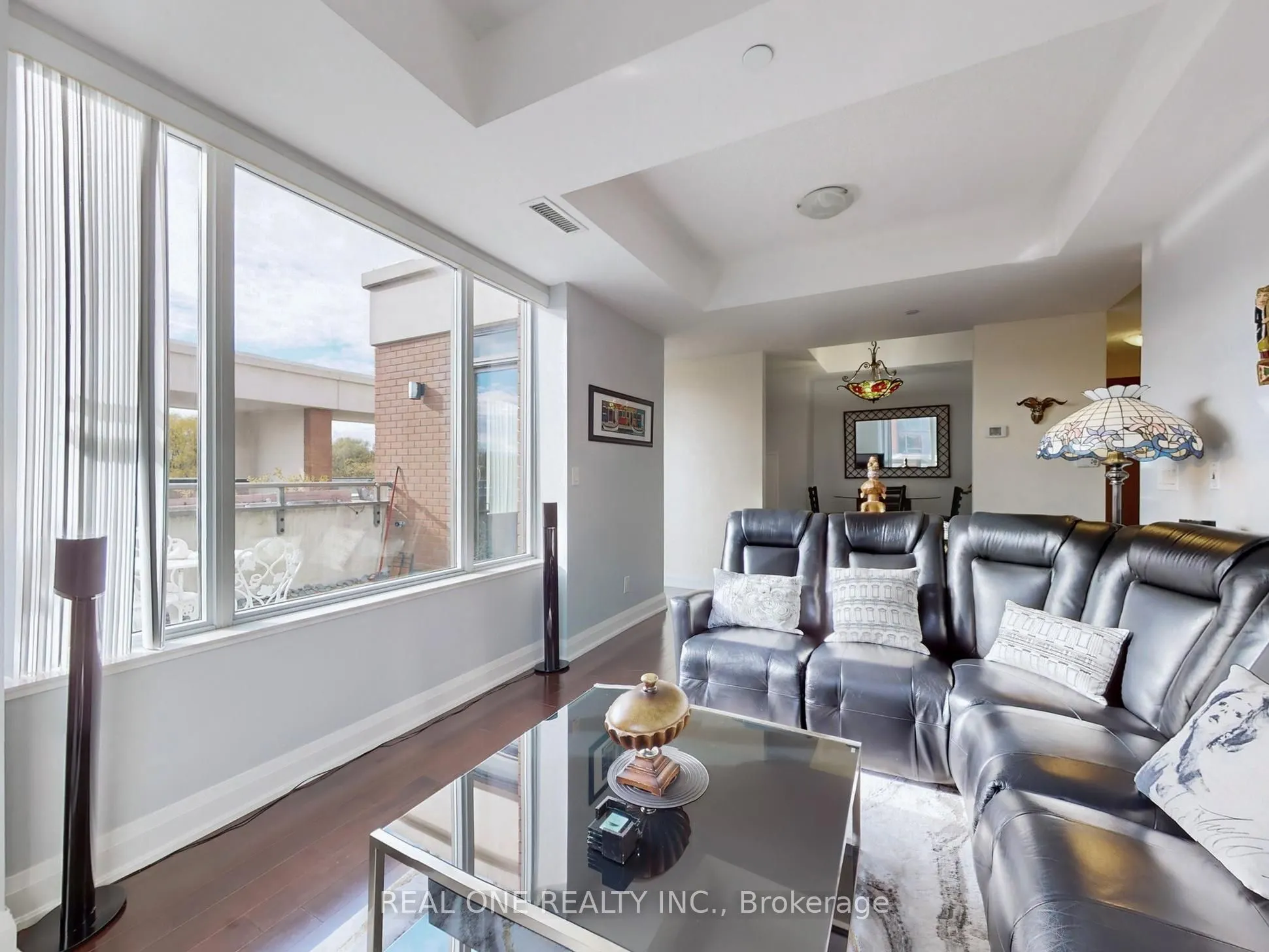 1 Uptown Drive, ##306