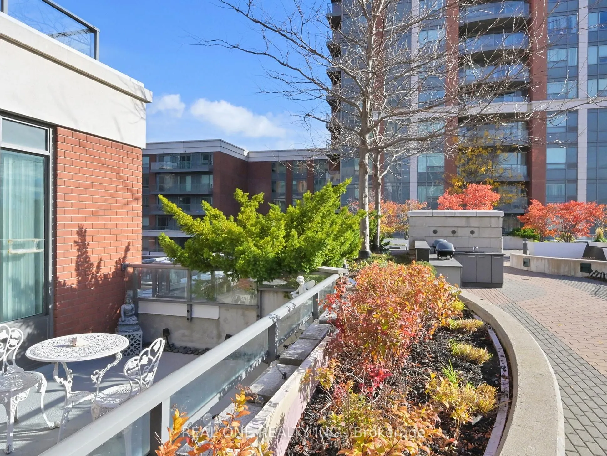 1 Uptown Drive, ##306