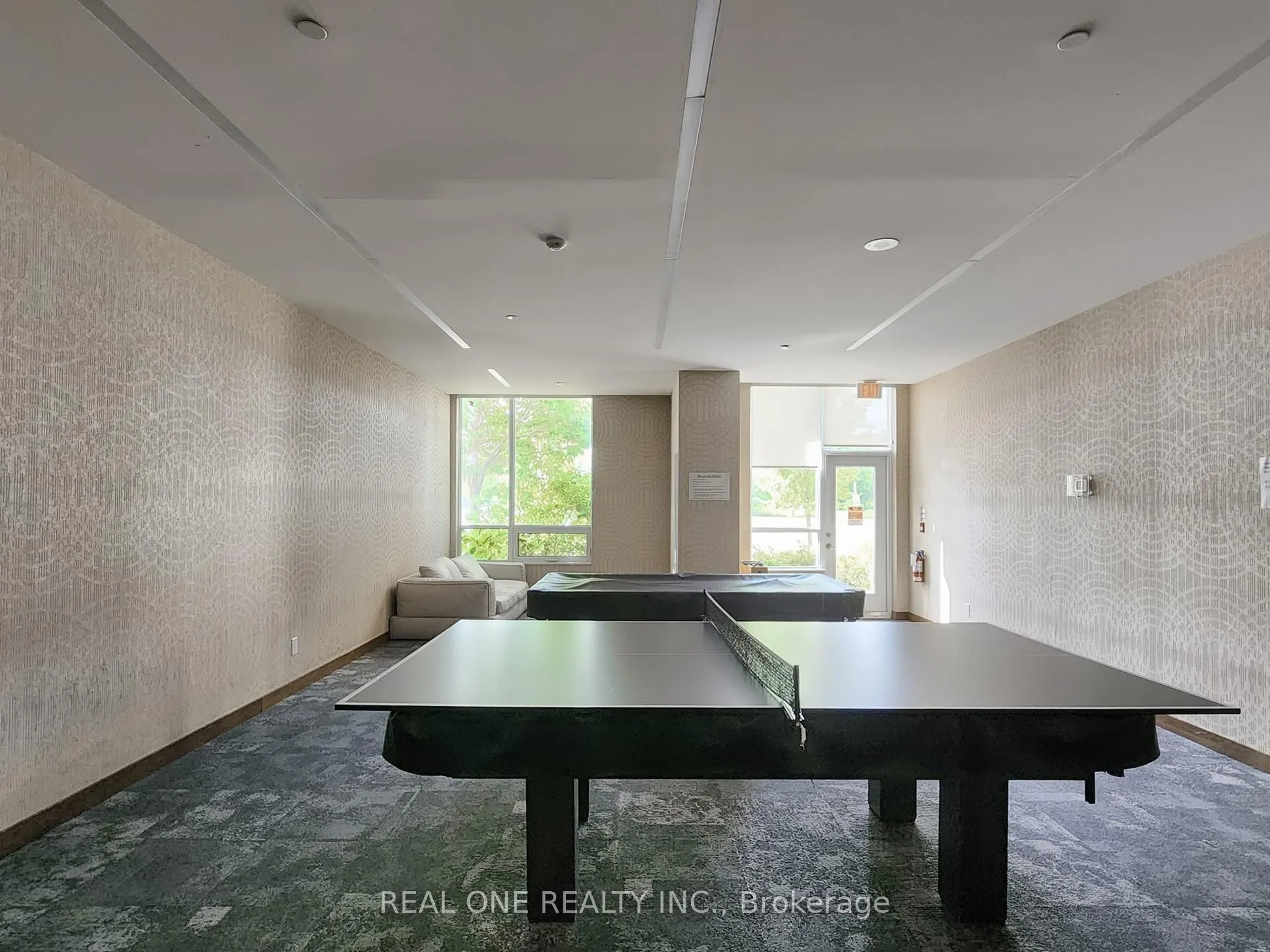 1 Uptown Drive, ##306