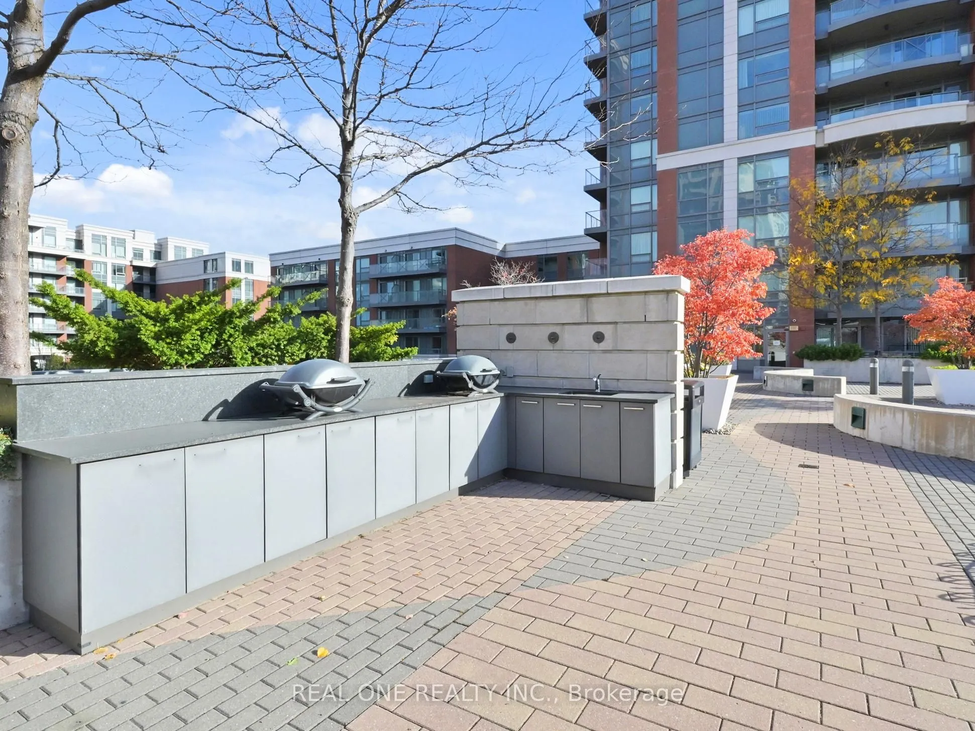 1 Uptown Drive, ##306