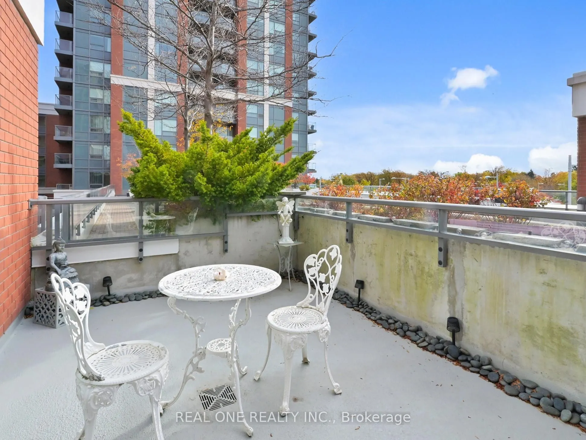 1 Uptown Drive, ##306