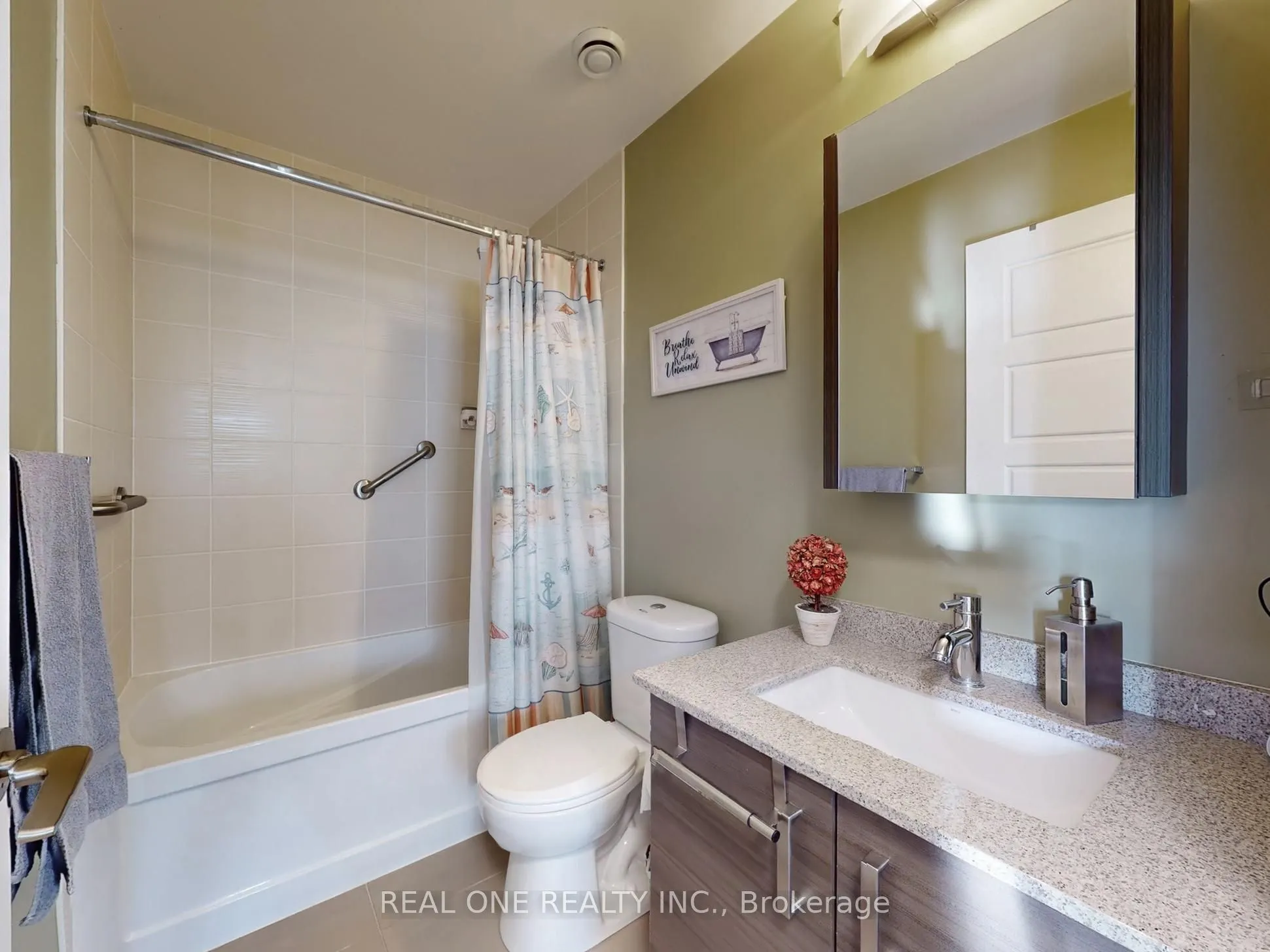 1 Uptown Drive, ##306