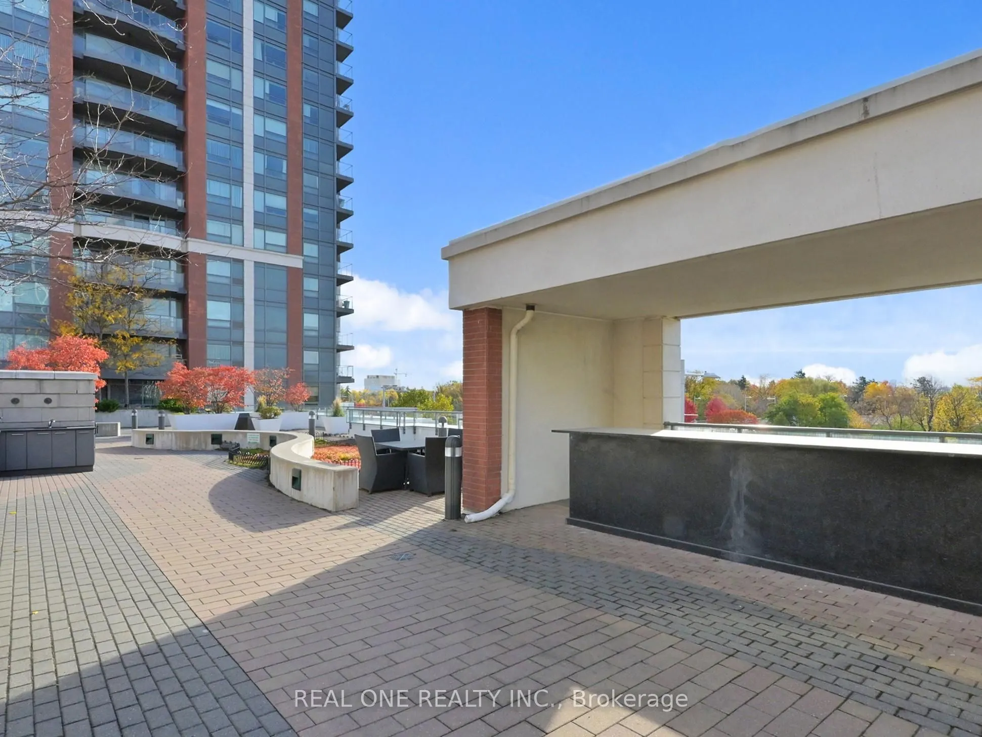 1 Uptown Drive, ##306