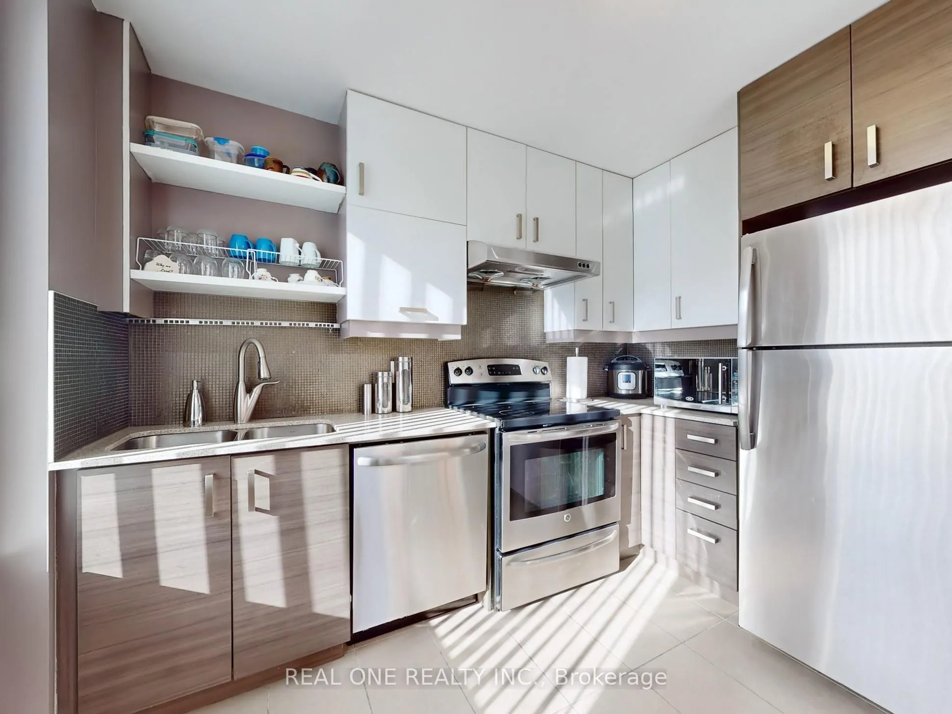 1 Uptown Drive, ##306