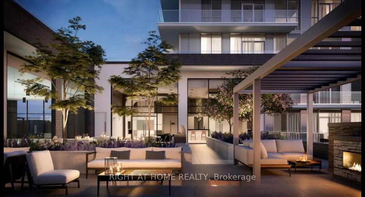 105 Oneida Crescent, #2002