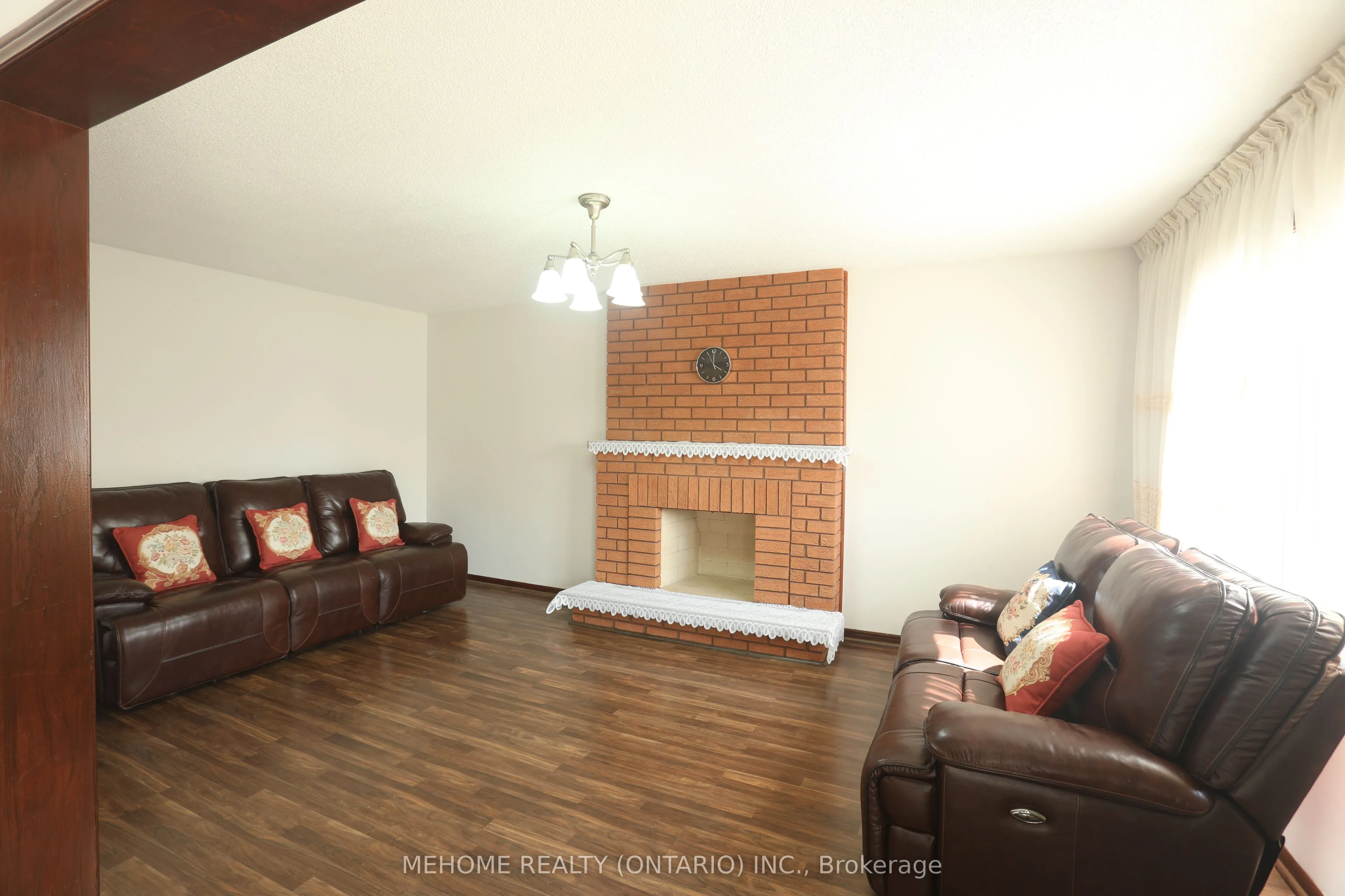 70 Governor Crescent