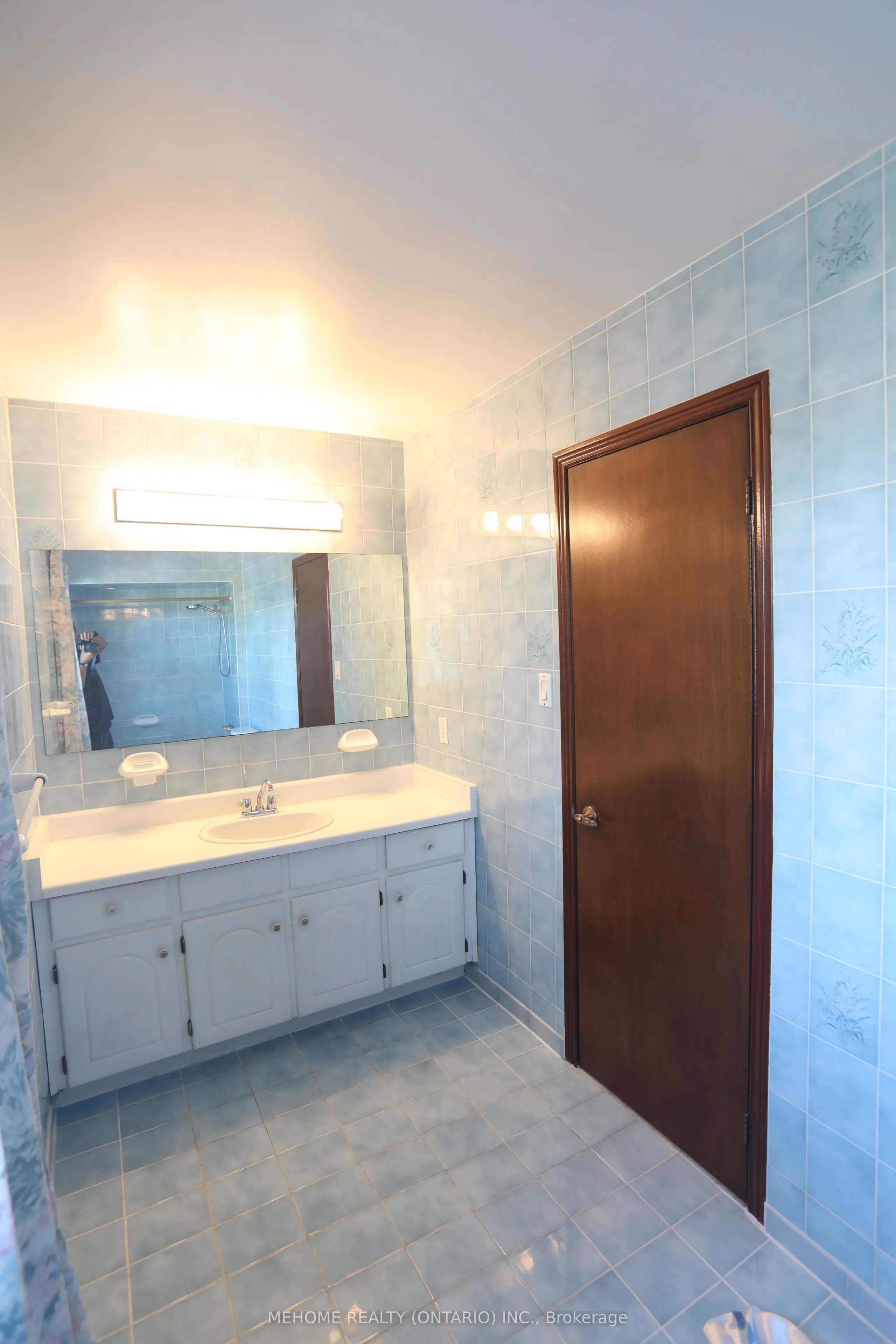 70 Governor Crescent