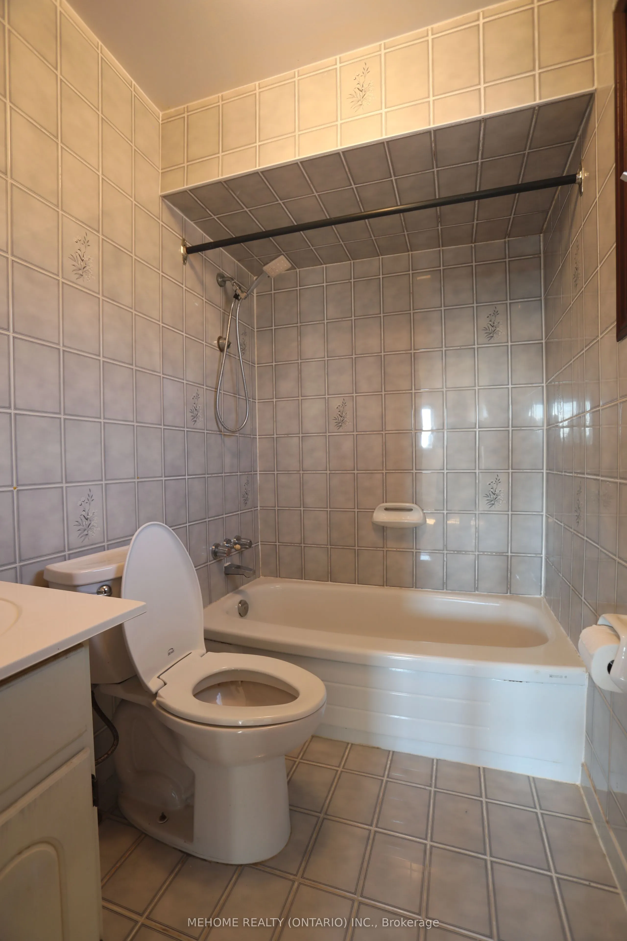 70 Governor Crescent