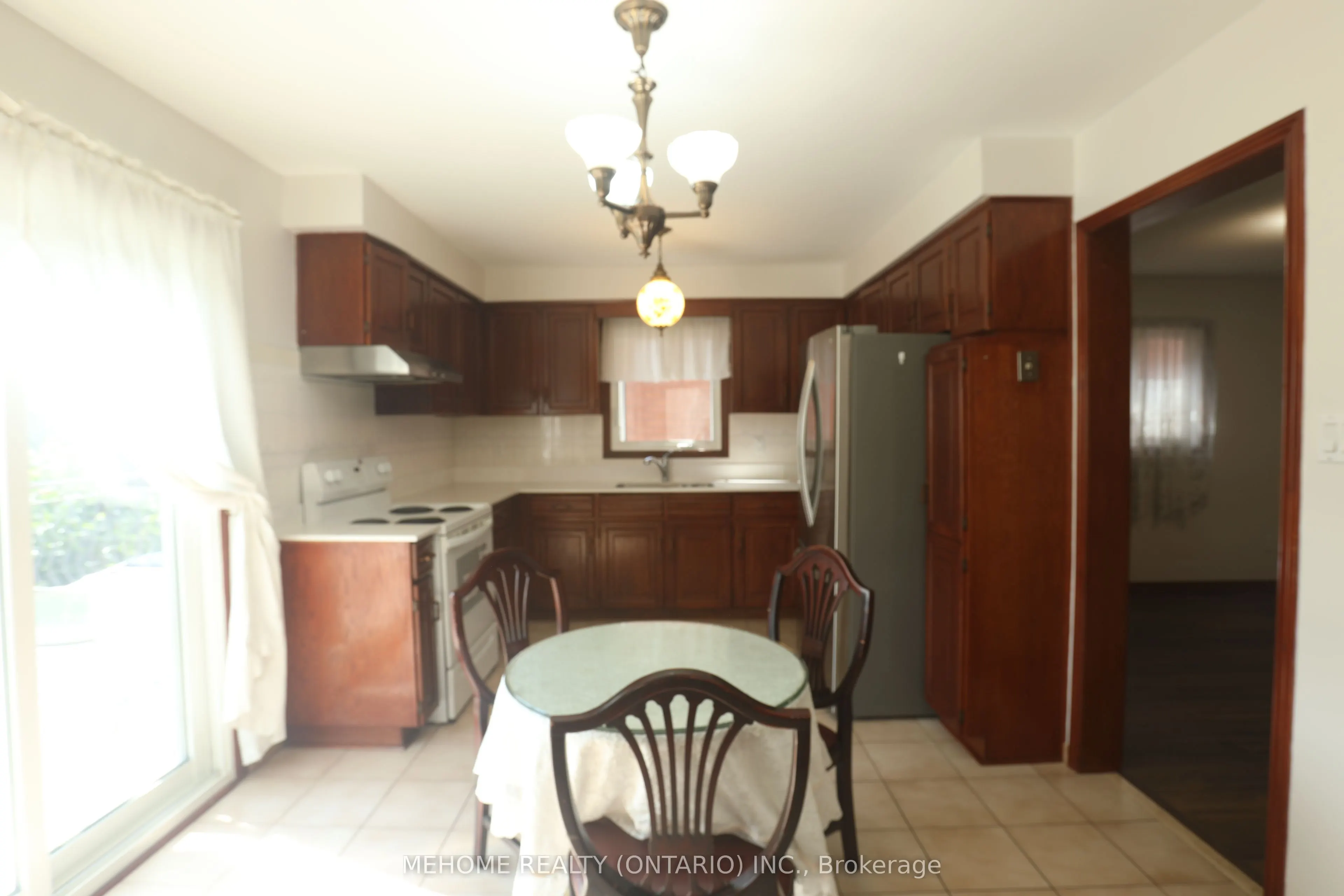 70 Governor Crescent