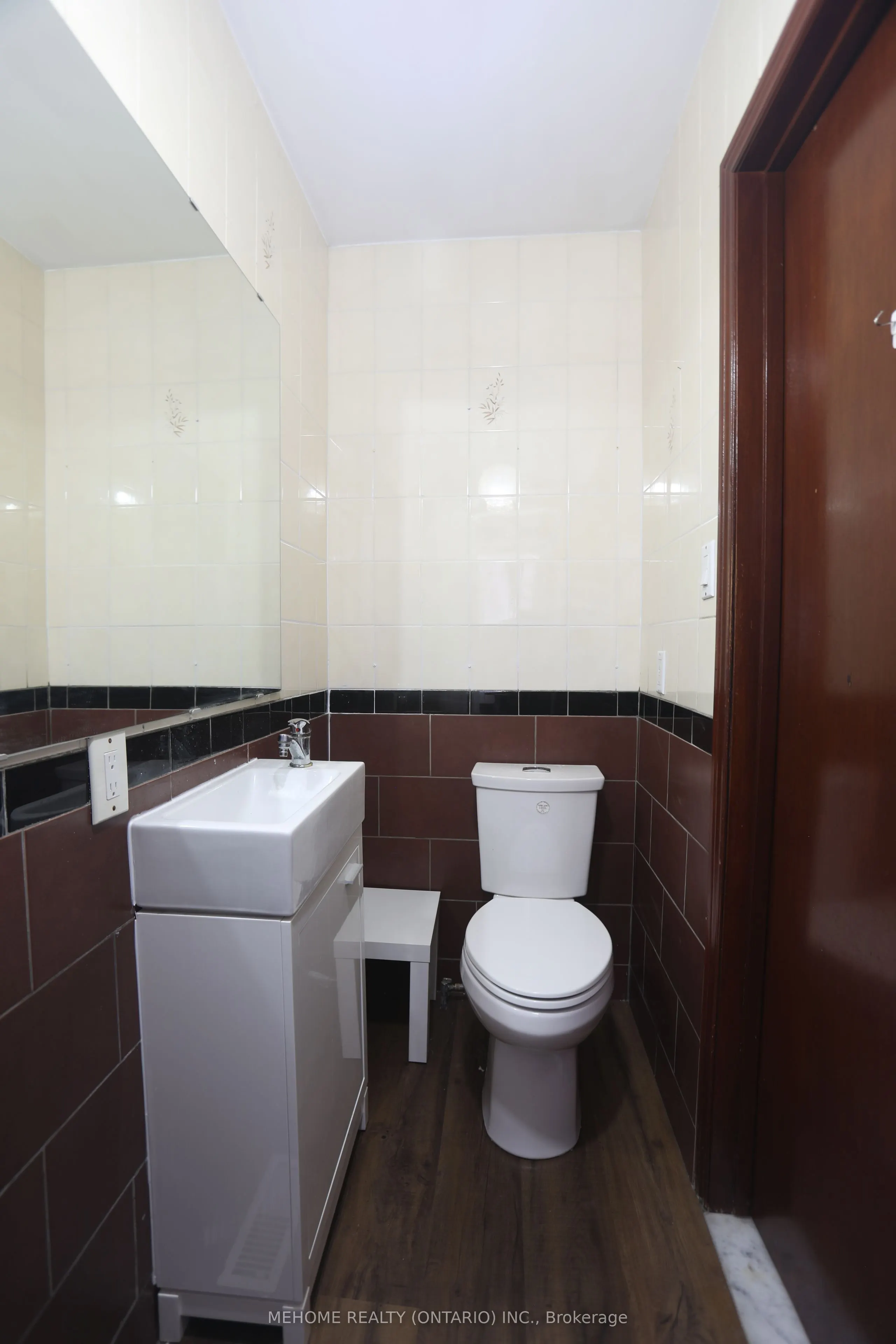 70 Governor Crescent