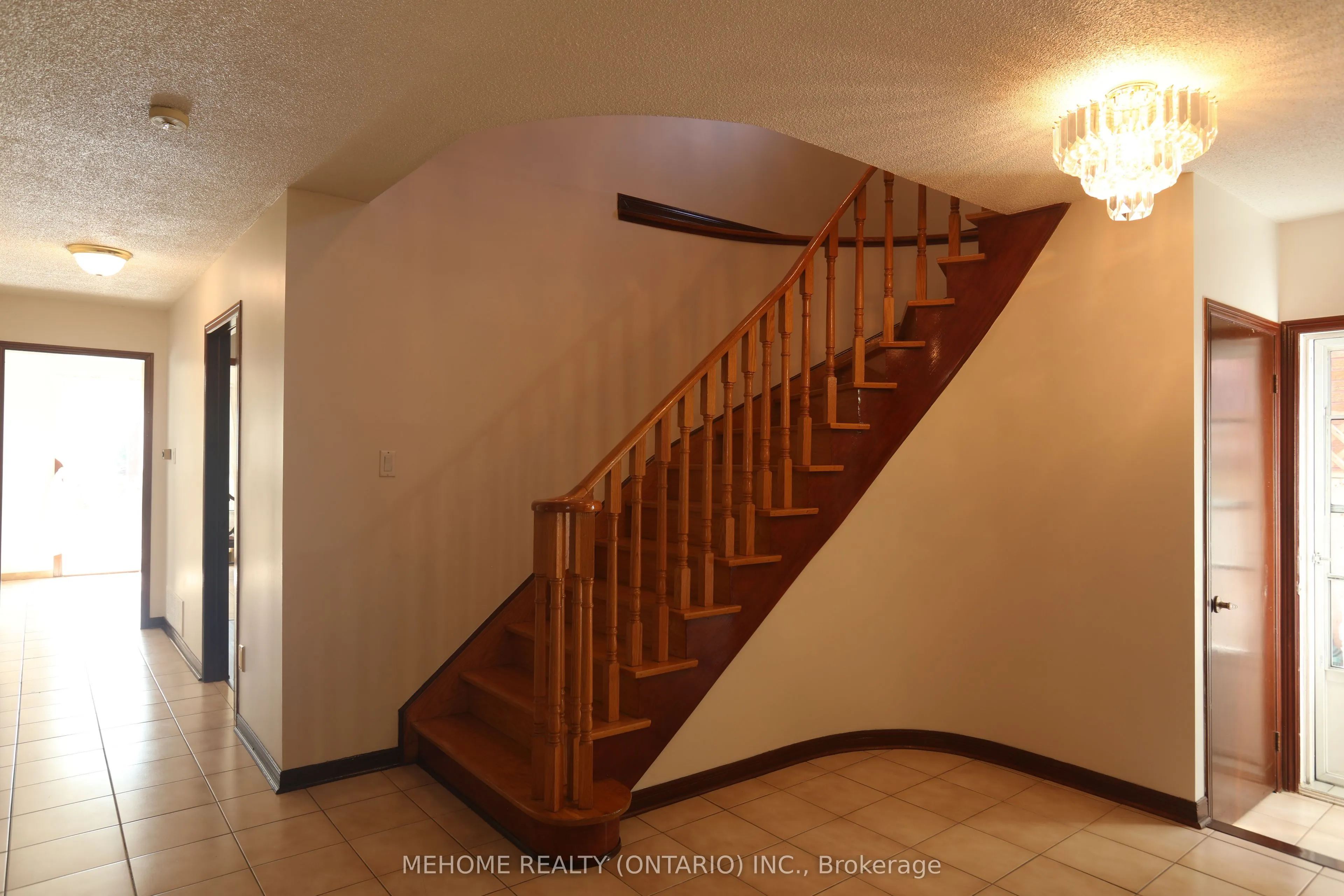 70 Governor Crescent