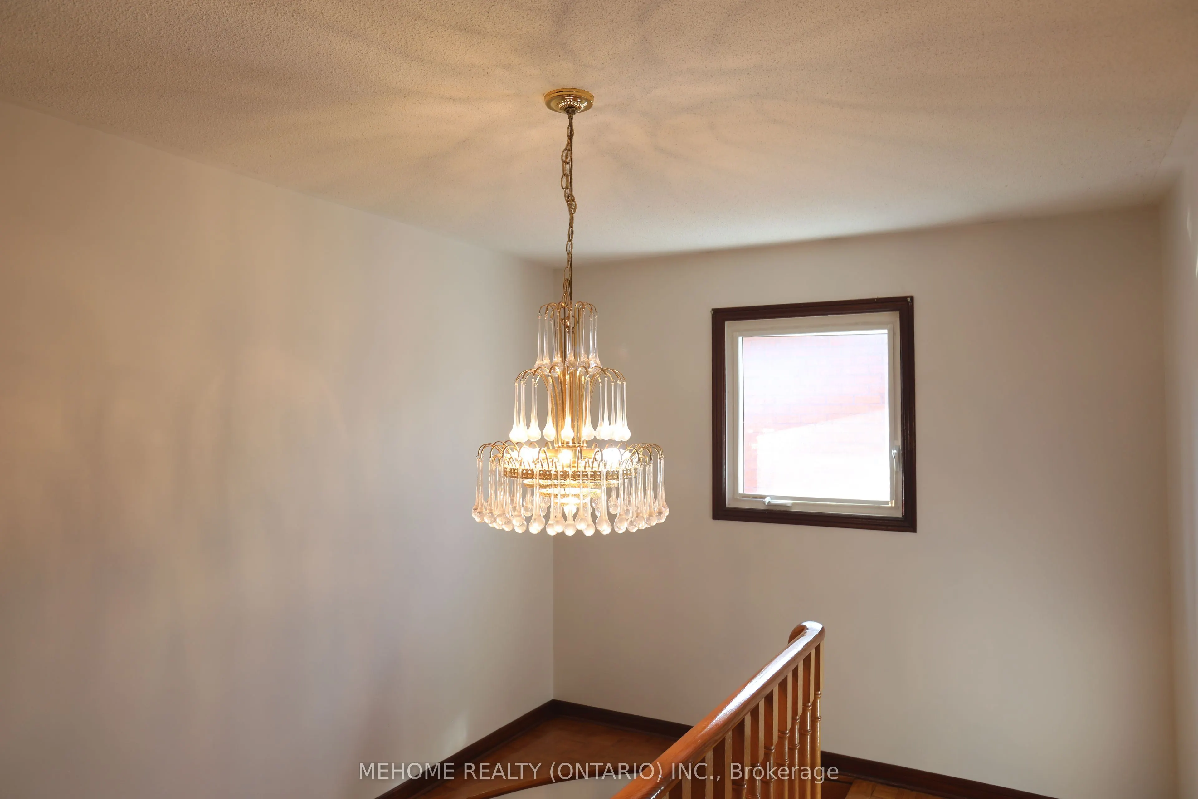 70 Governor Crescent