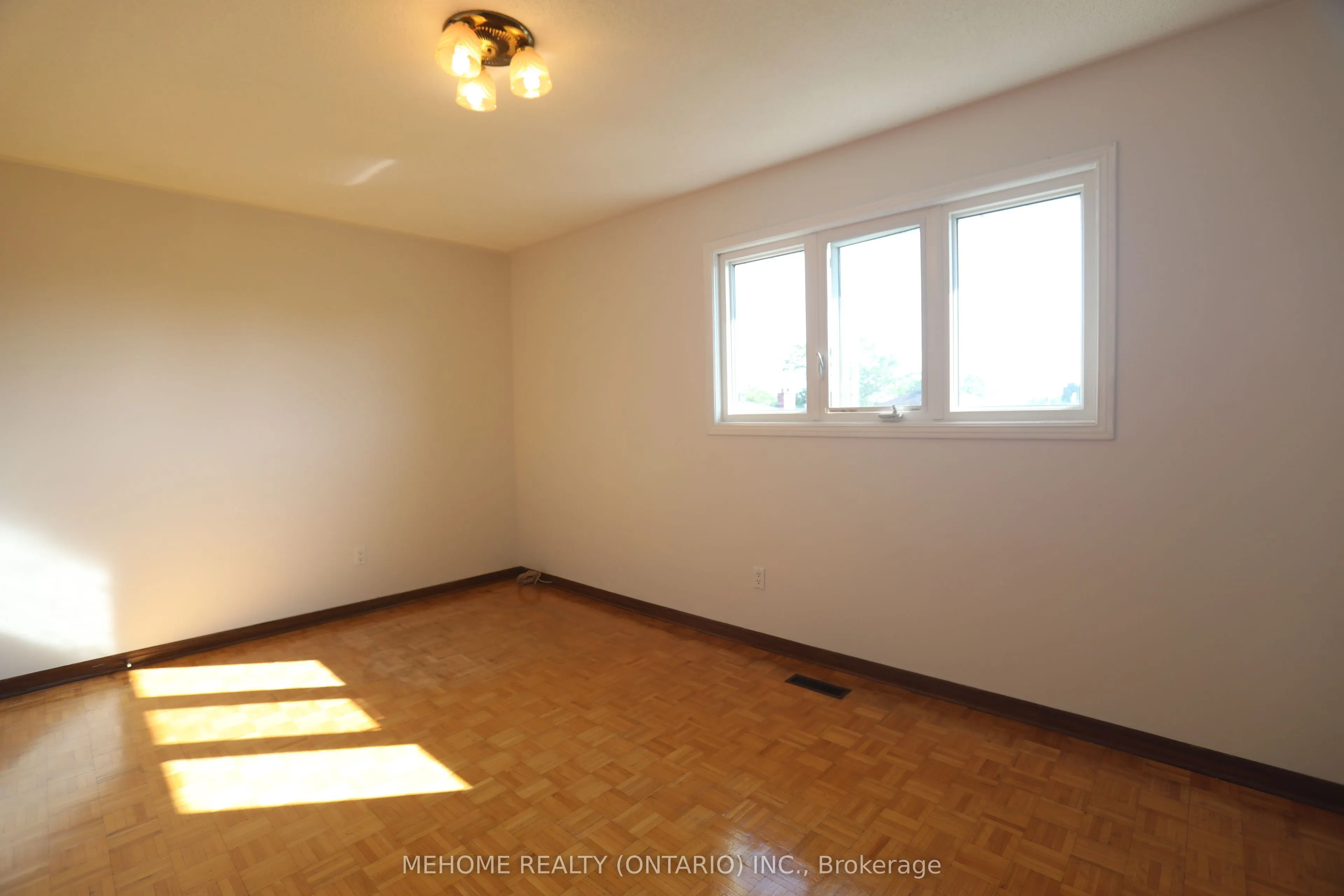 70 Governor Crescent