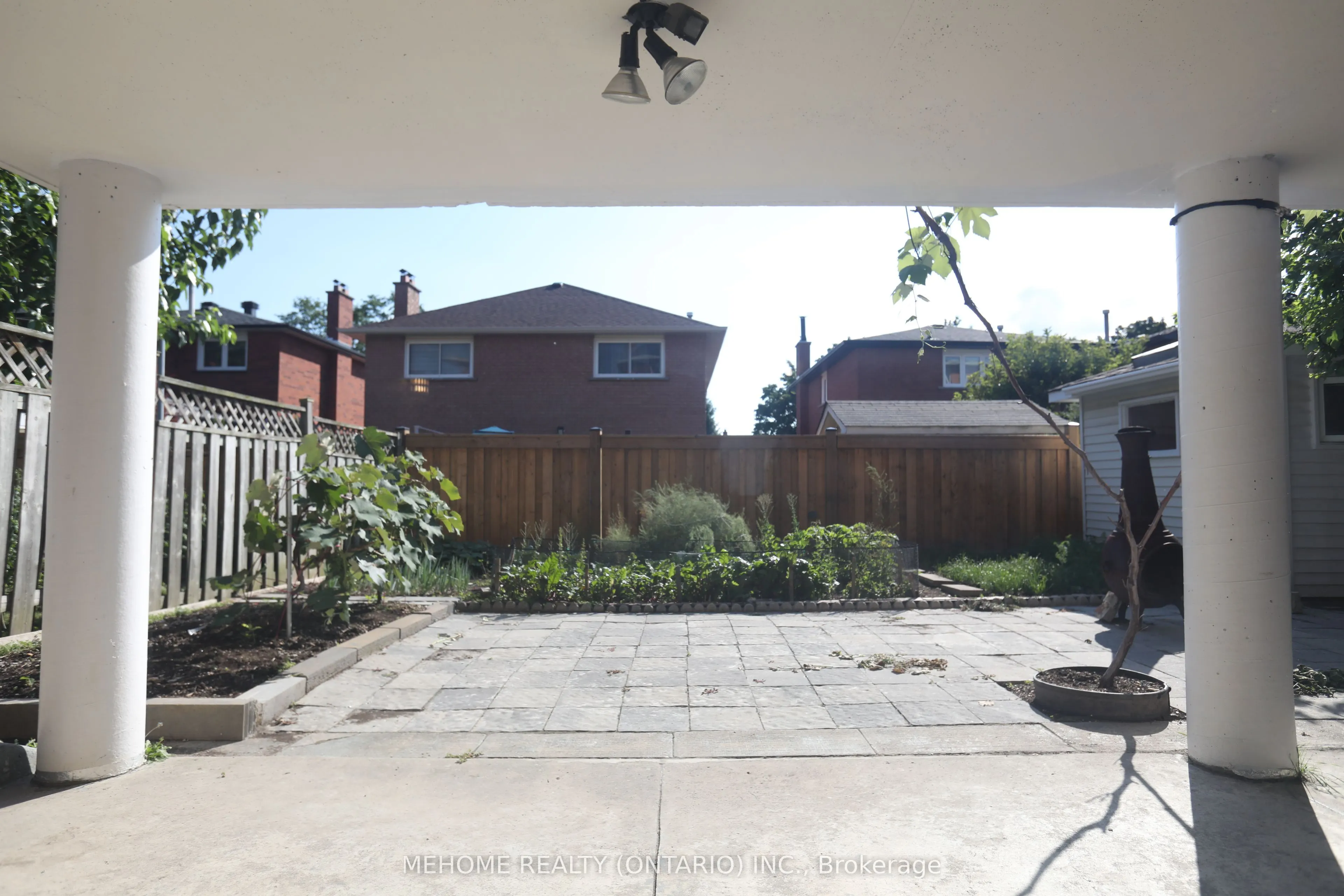 70 Governor Crescent