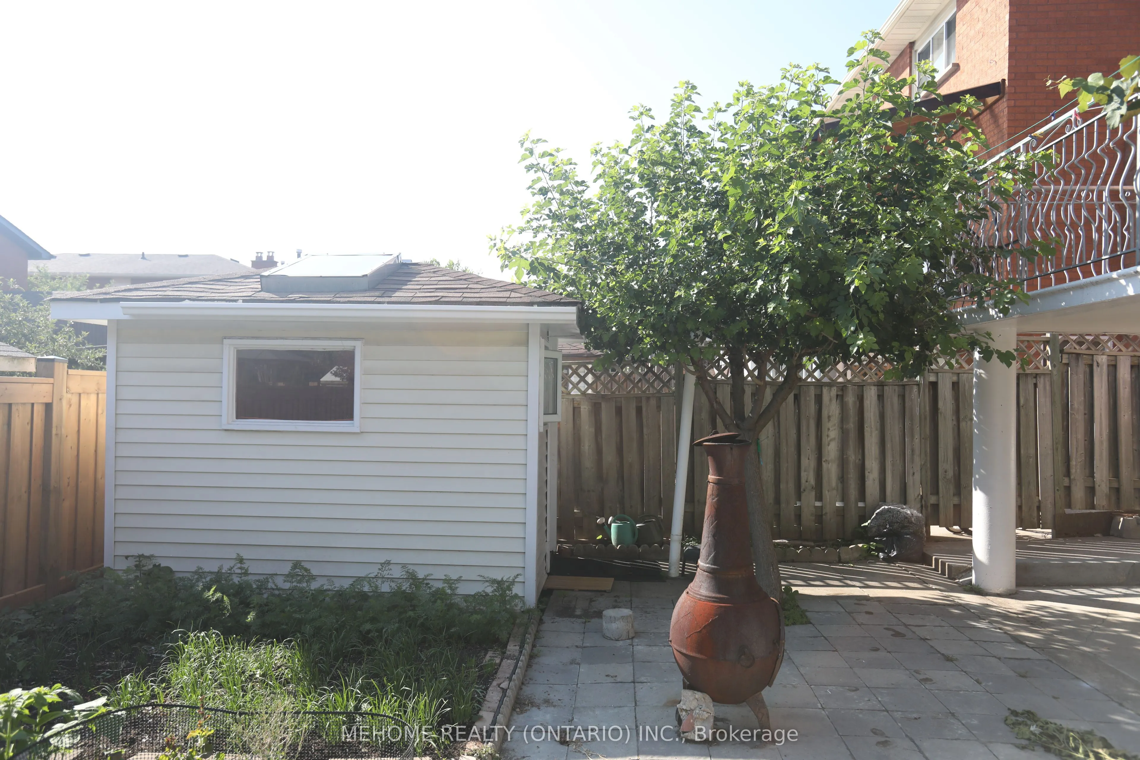 70 Governor Crescent