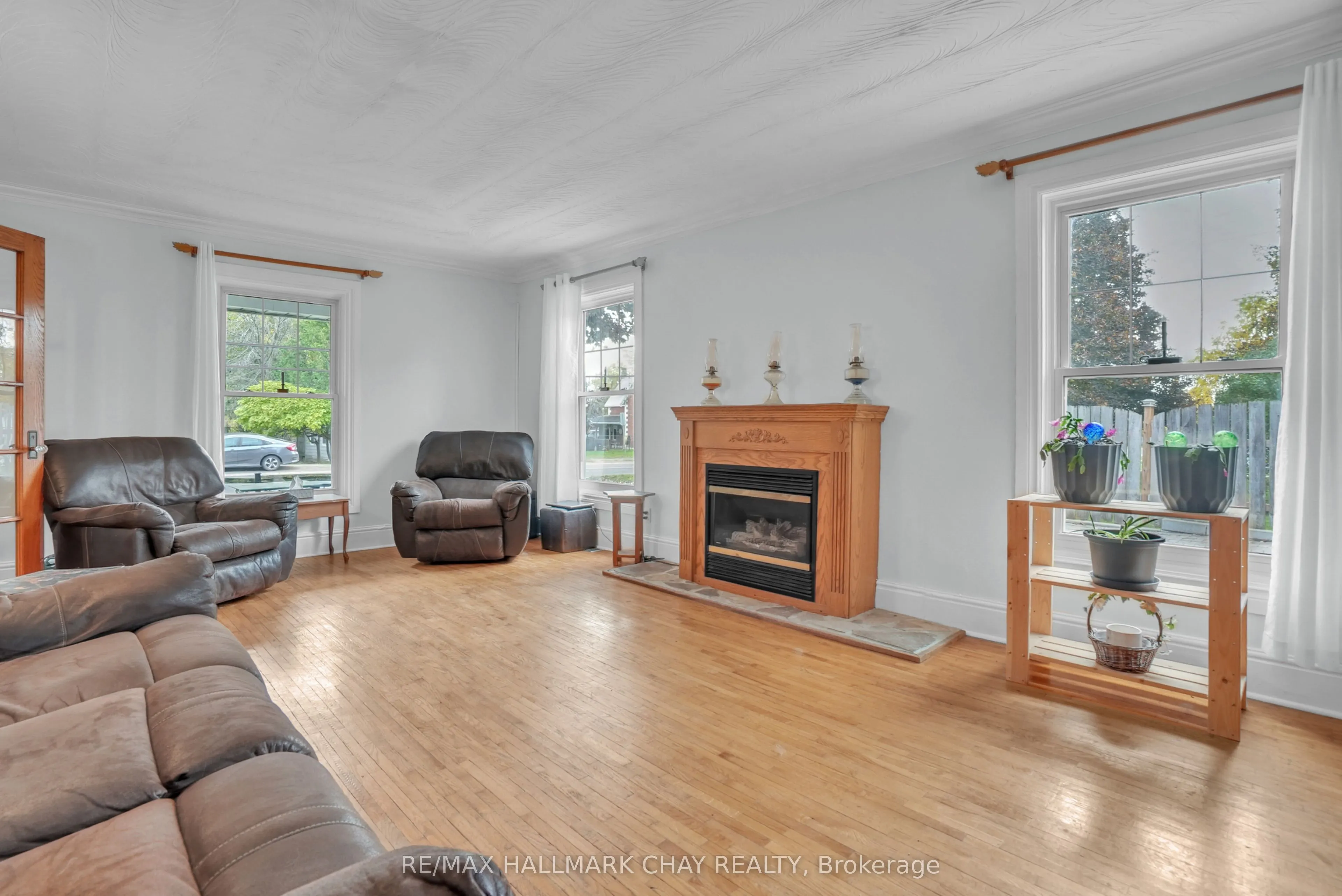 6164 County Rd 13 Road