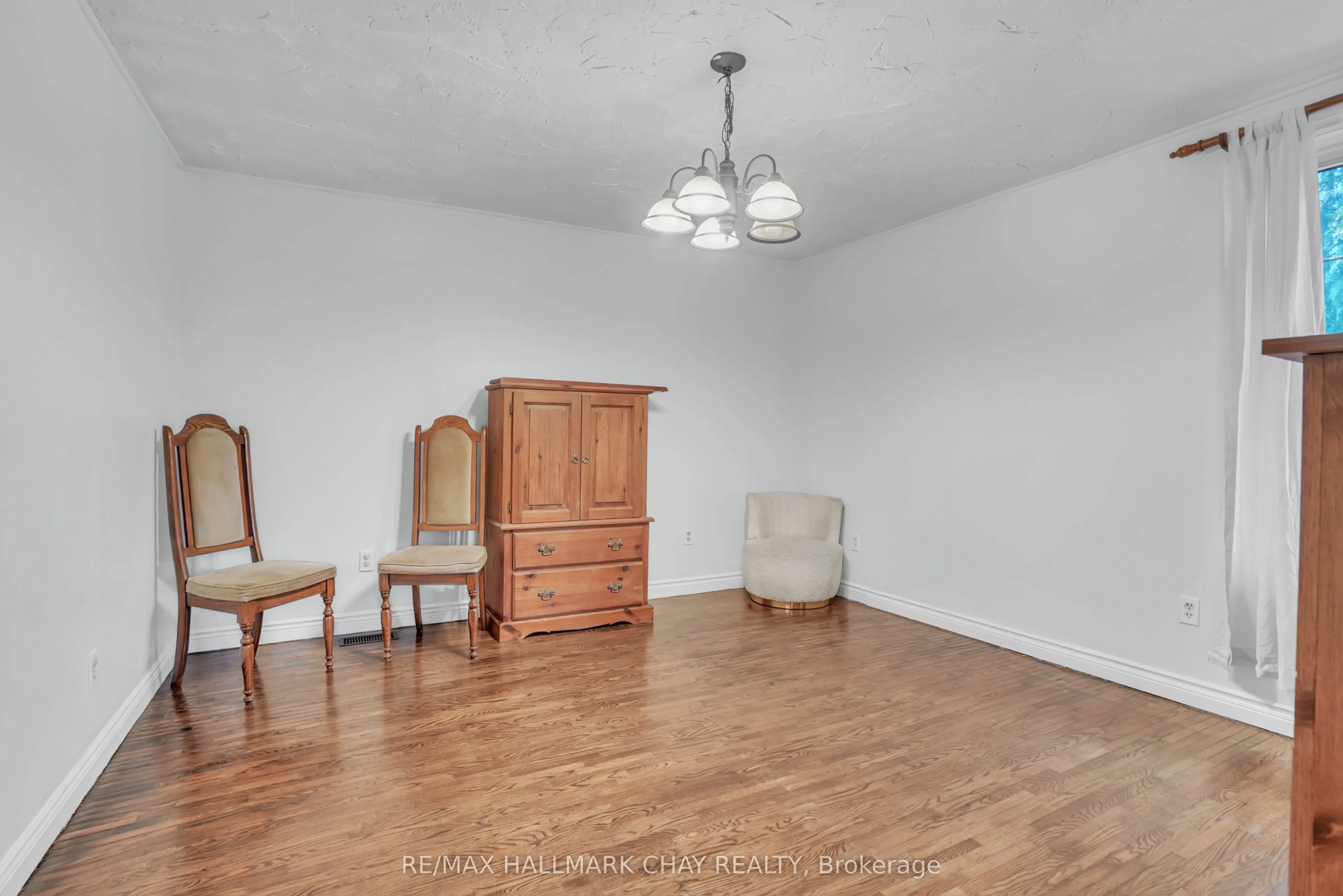 6164 County Rd 13 Road