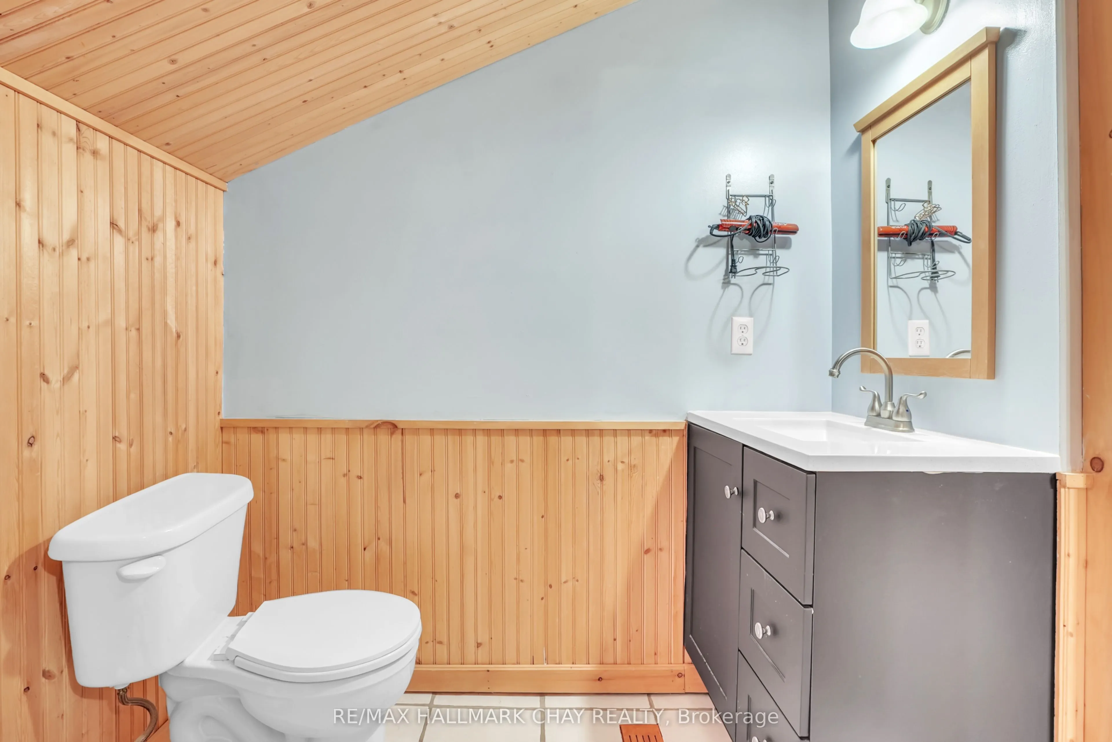 6164 County Rd 13 Road