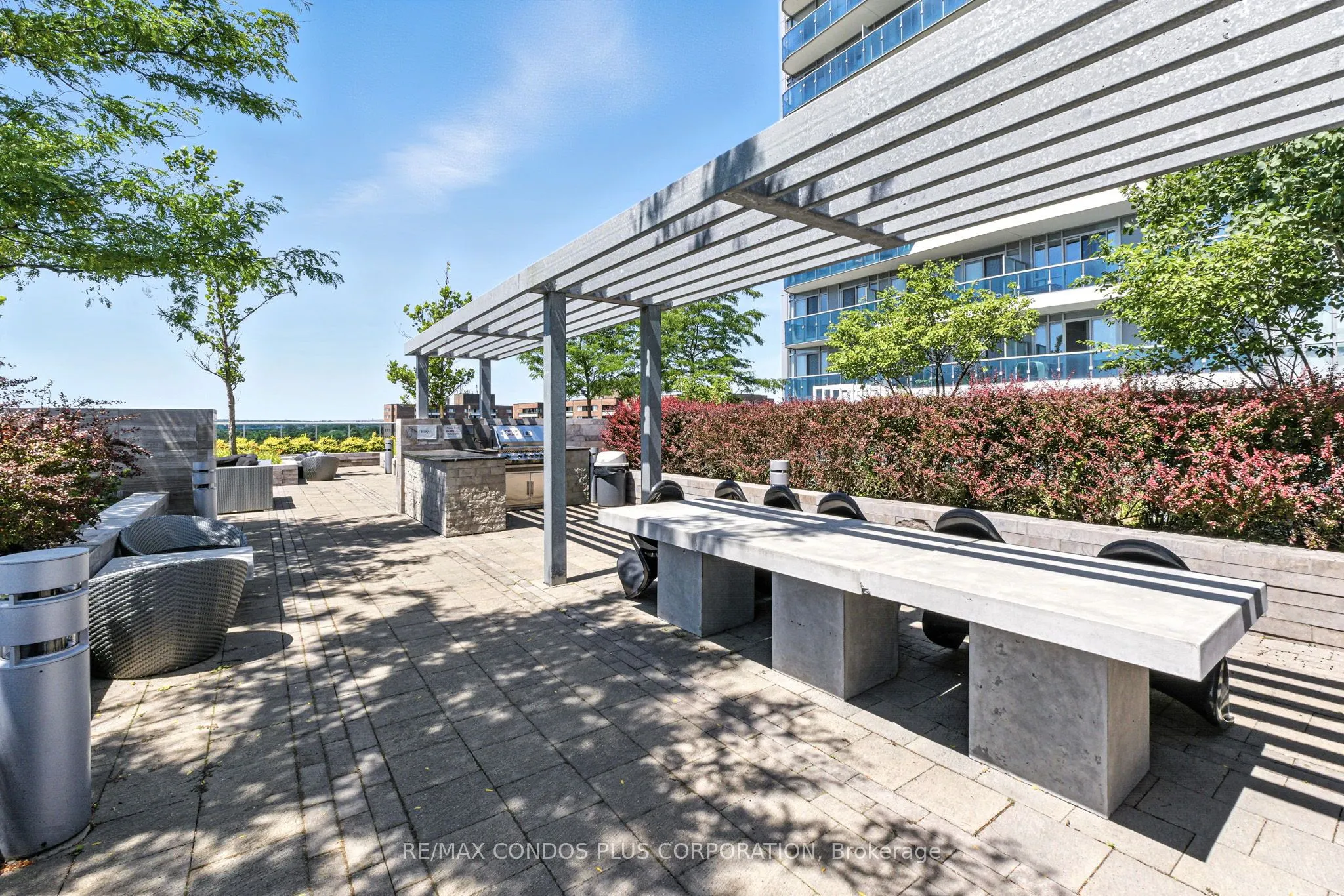 9471 Yonge Street, #Lph15