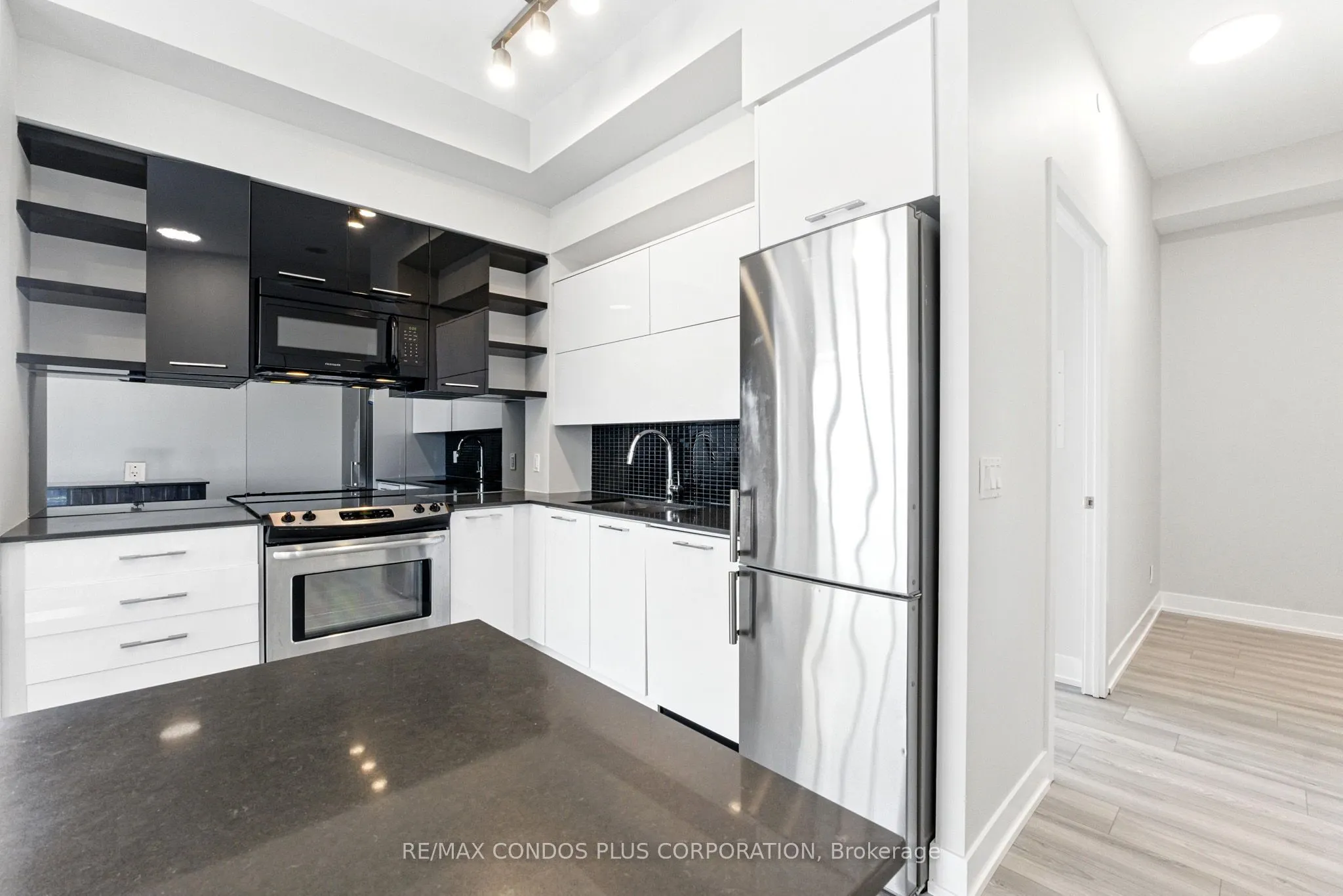 9471 Yonge Street, #Lph15