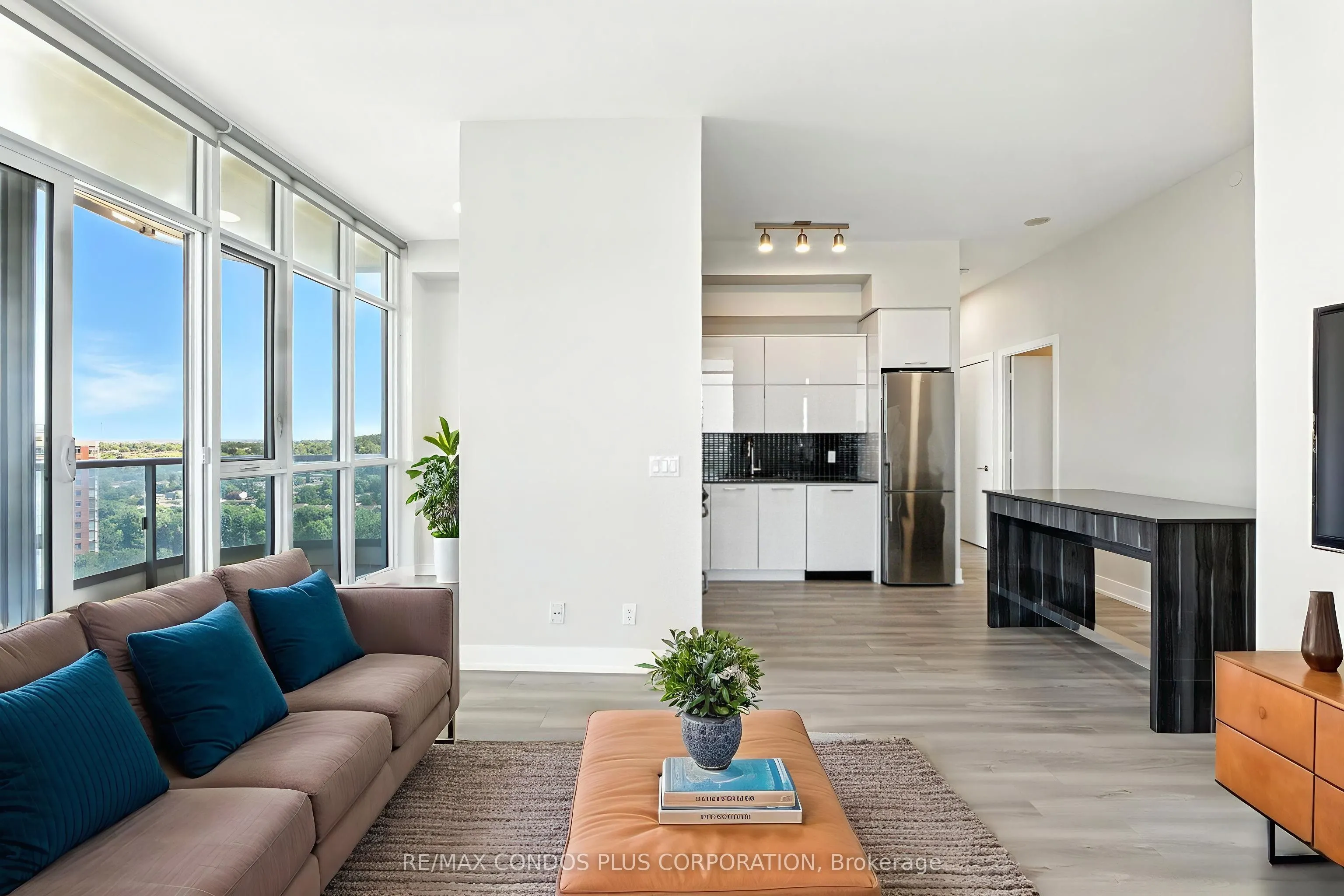 9471 Yonge Street, #Lph15