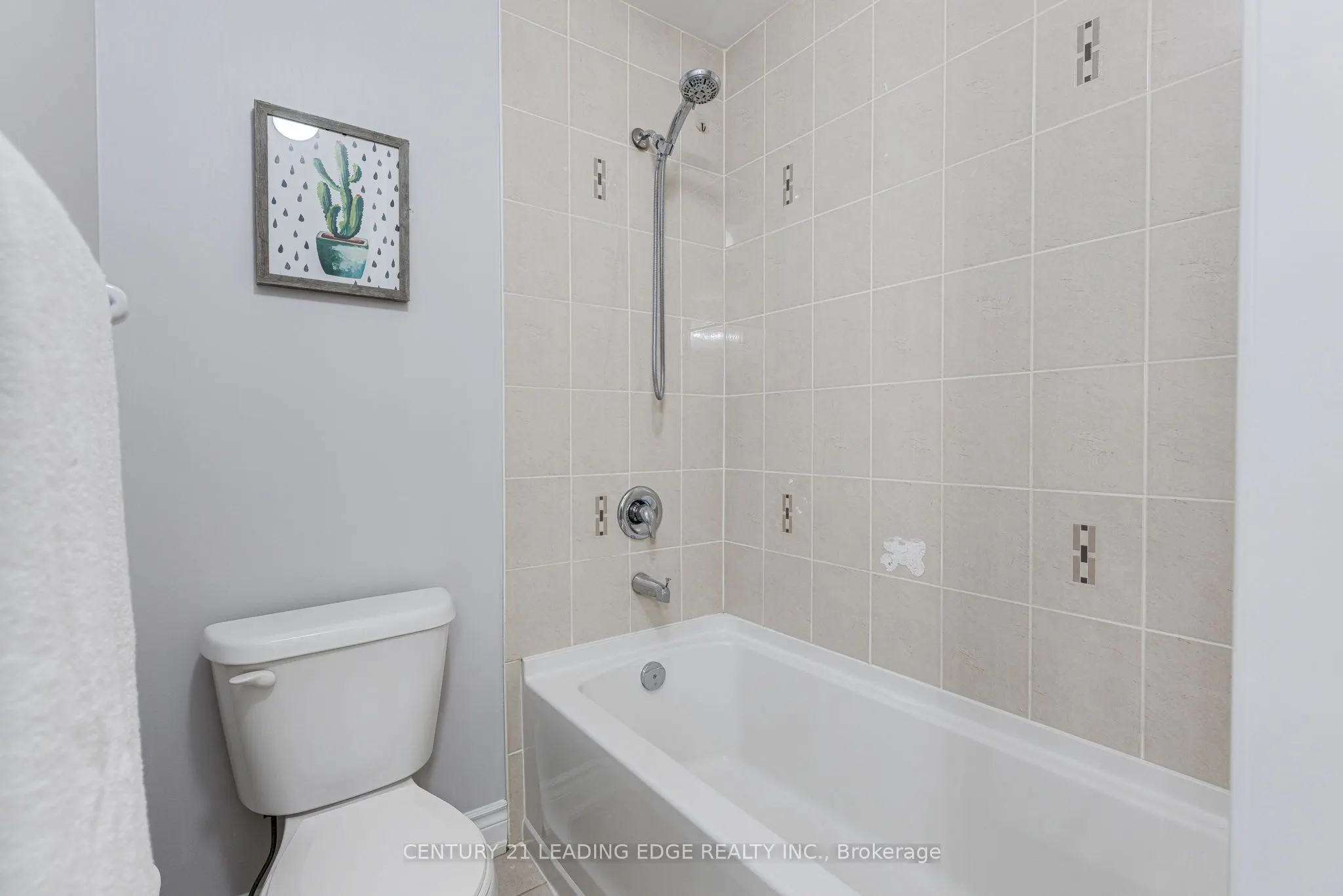 102 MACTIER Drive, #UPPER