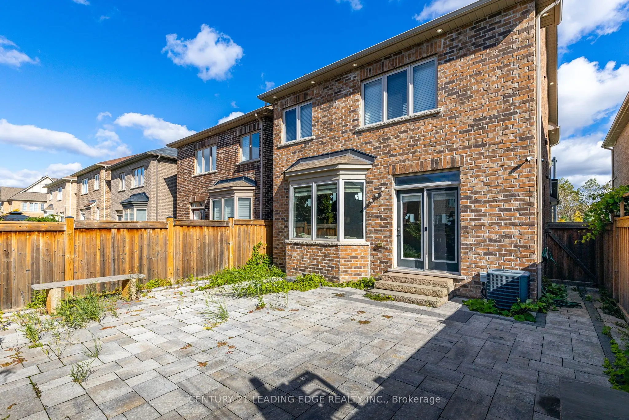 102 MACTIER Drive, #UPPER