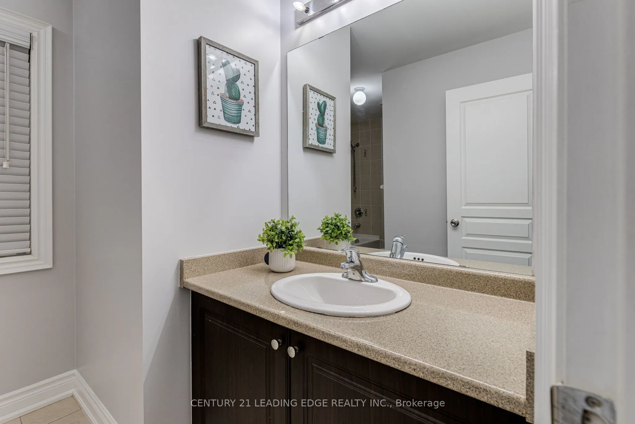 102 MACTIER Drive, #UPPER