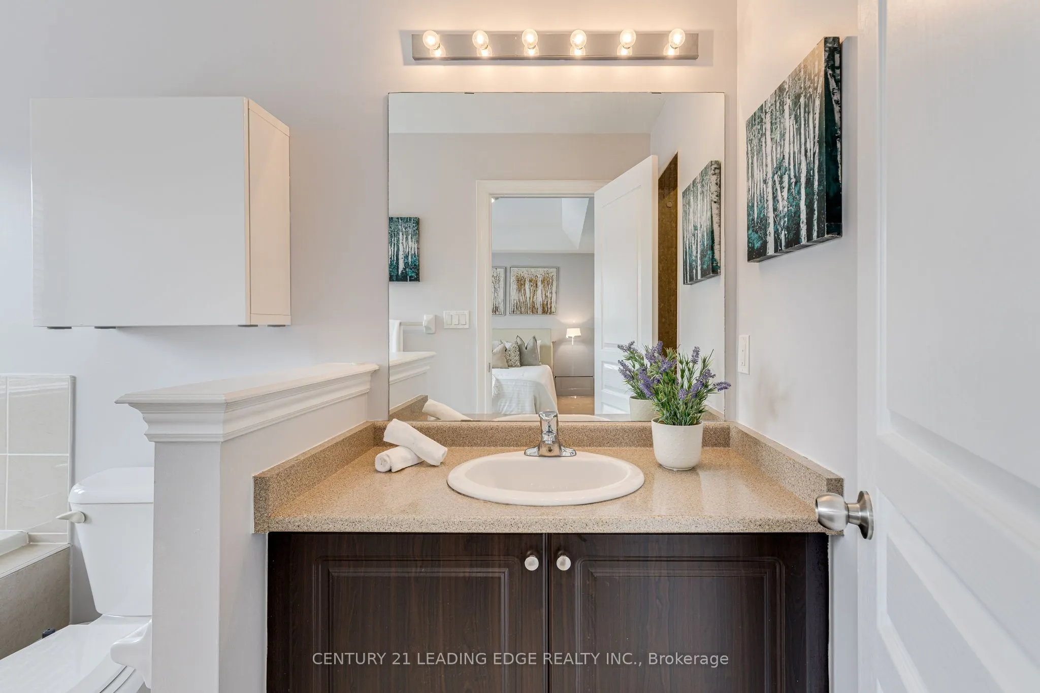 102 MACTIER Drive, #UPPER