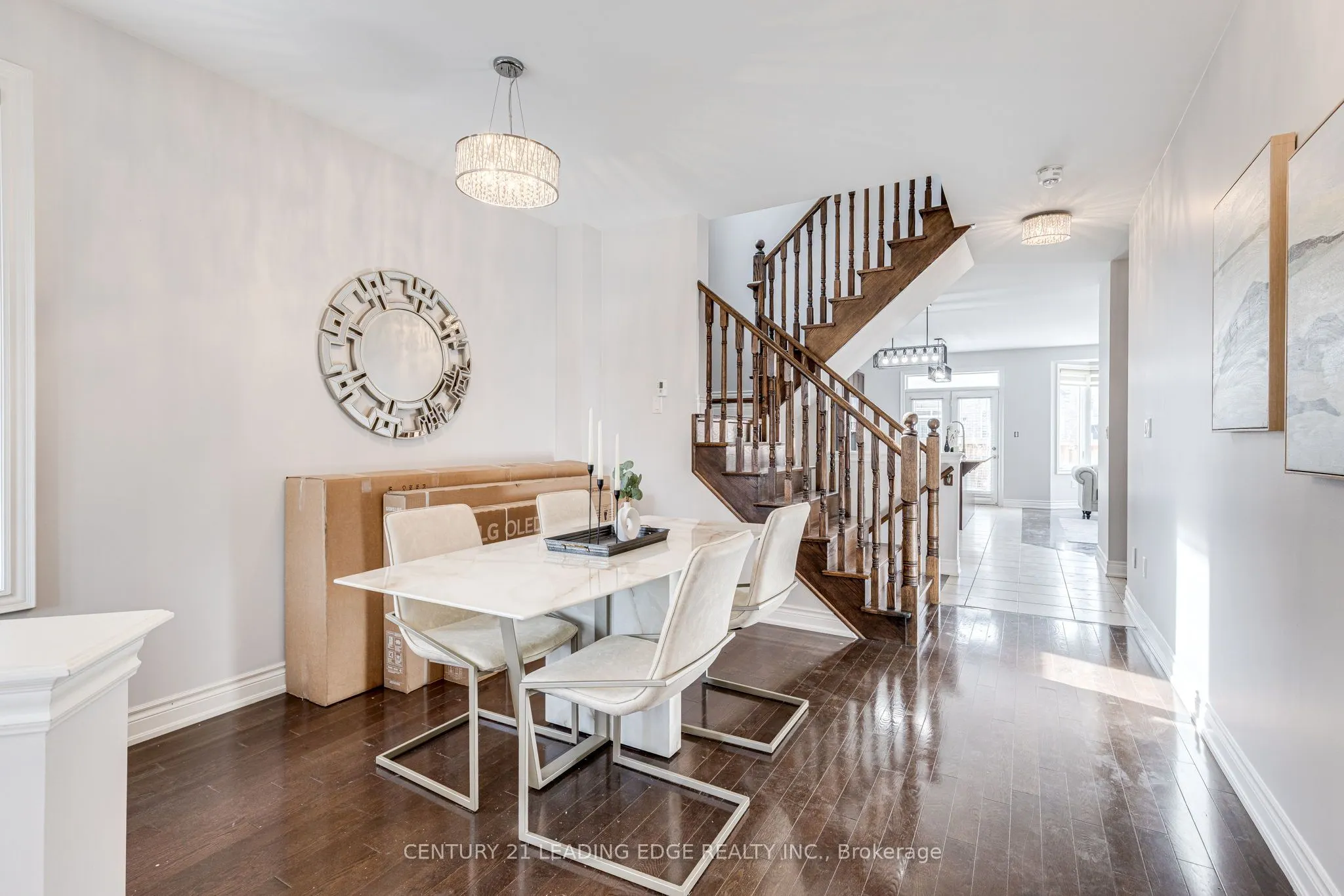 102 MACTIER Drive, #UPPER