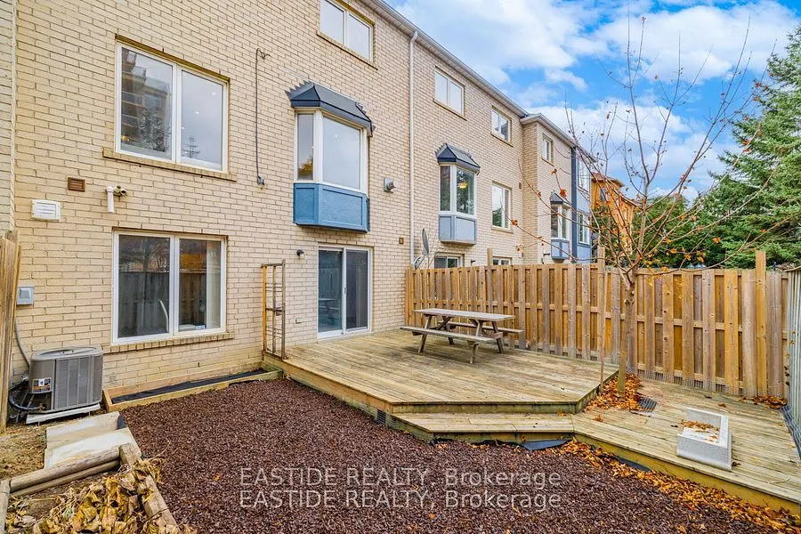 114 Leitchcroft Crescent, #Ground